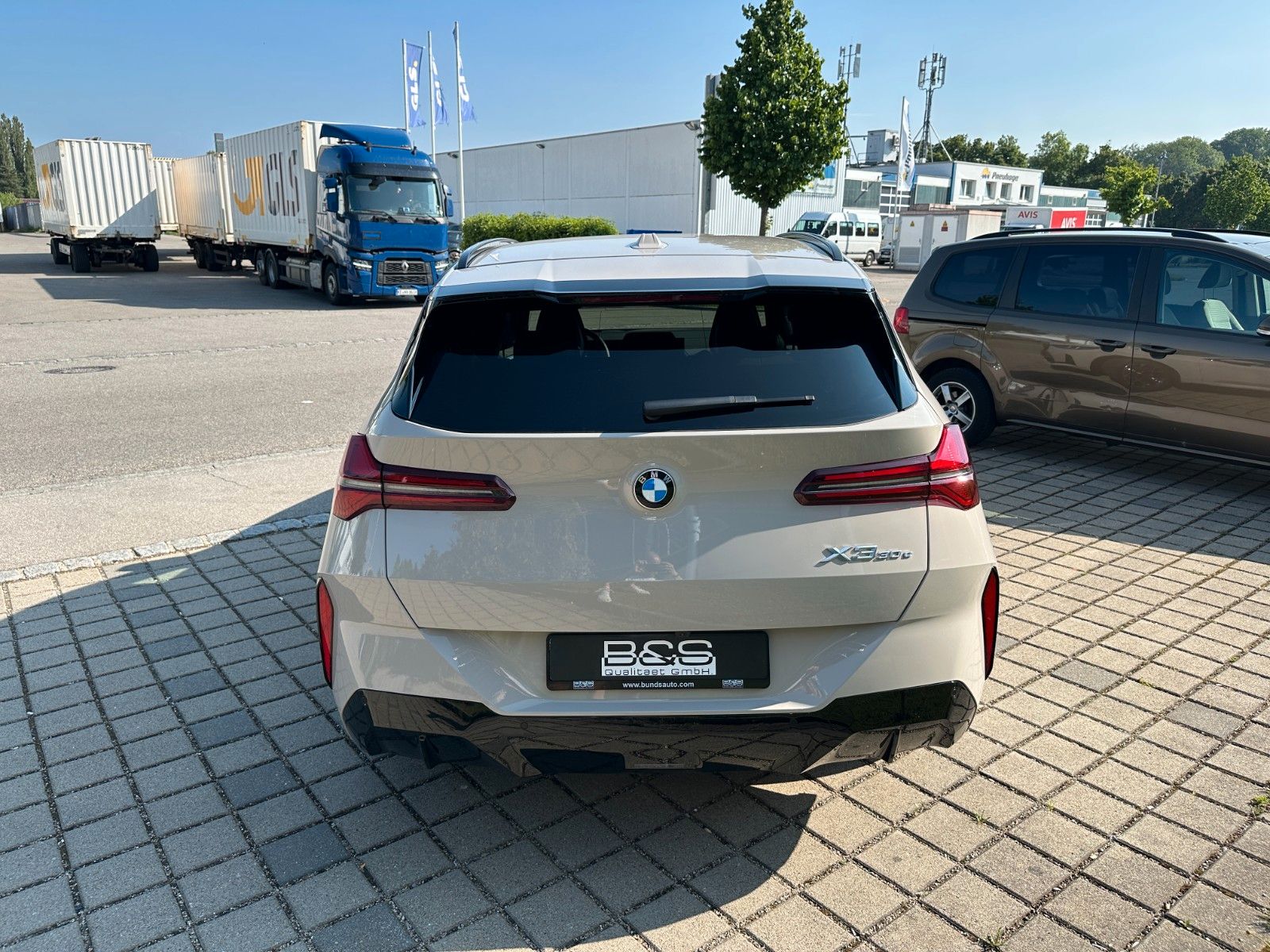 Fahrzeugabbildung BMW X3 30e xDrive MSport ACC,HUD,HARMAN,AHK,