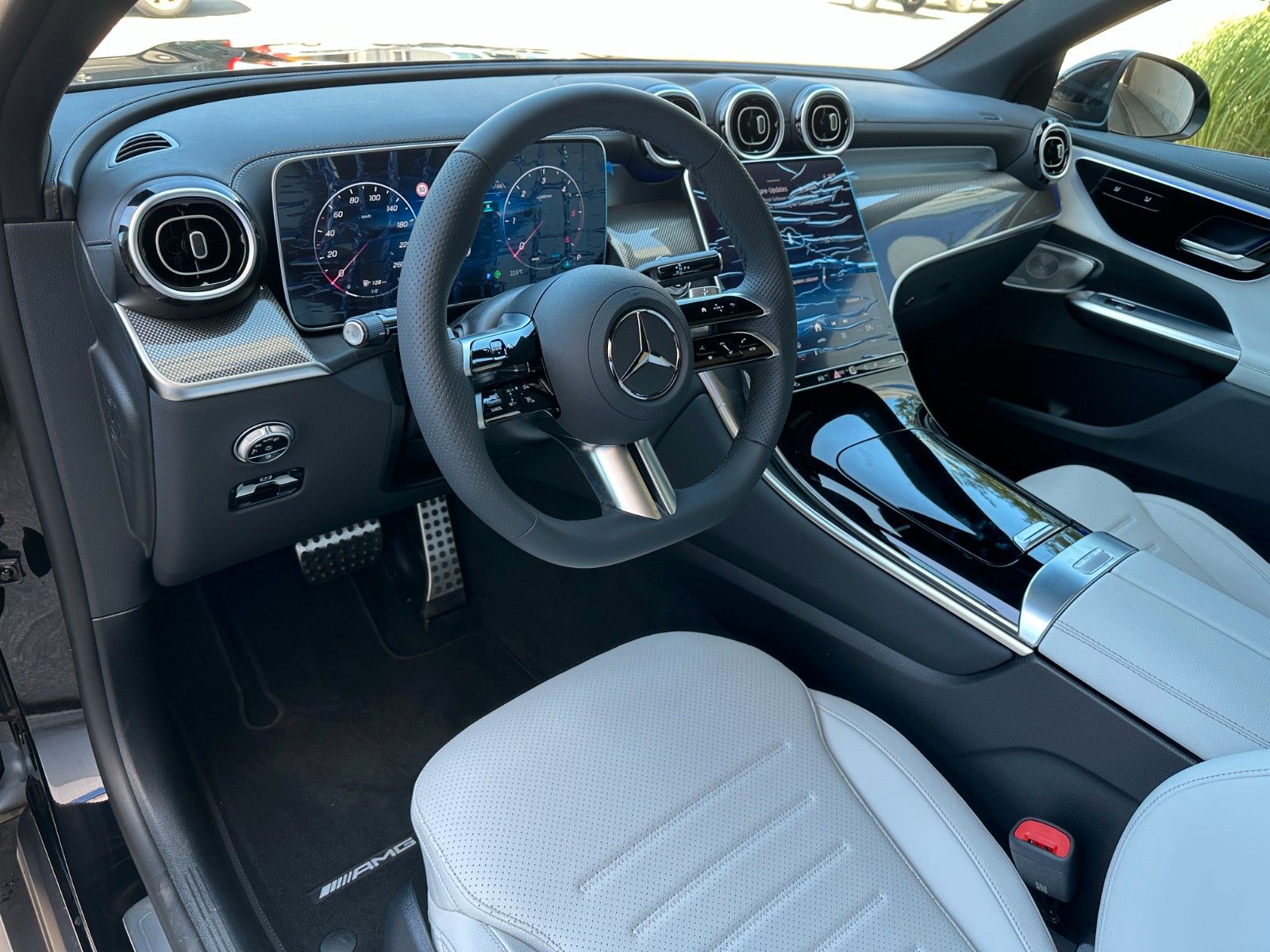 Fahrzeugabbildung Mercedes-Benz GLC 450 Coupe 4Matic AMG DISTR,PANO,BURM,Usw