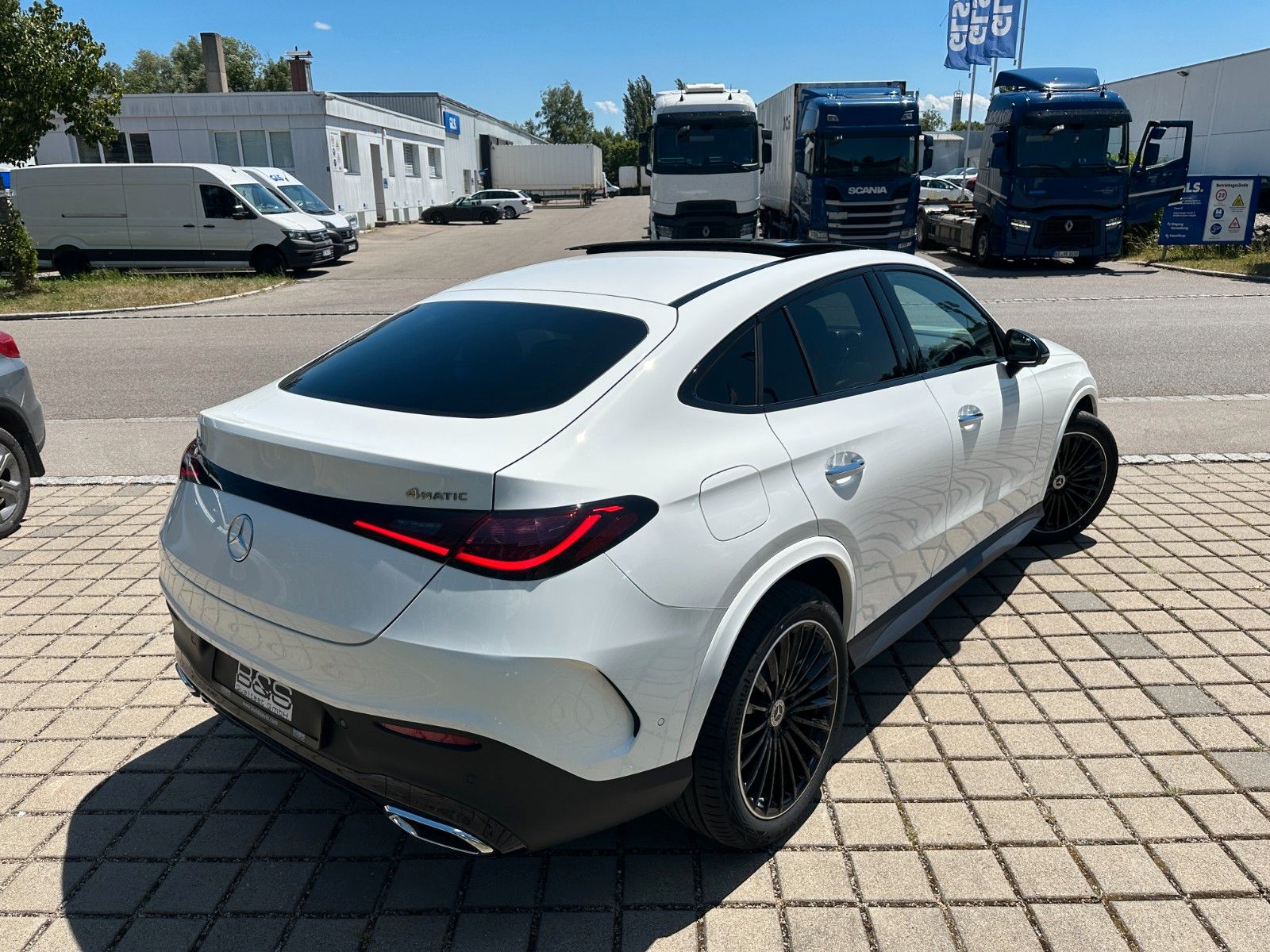 Fahrzeugabbildung Mercedes-Benz GLC 450D Coupe 4Matic AMG DISTR,PANO,BURM,Usw