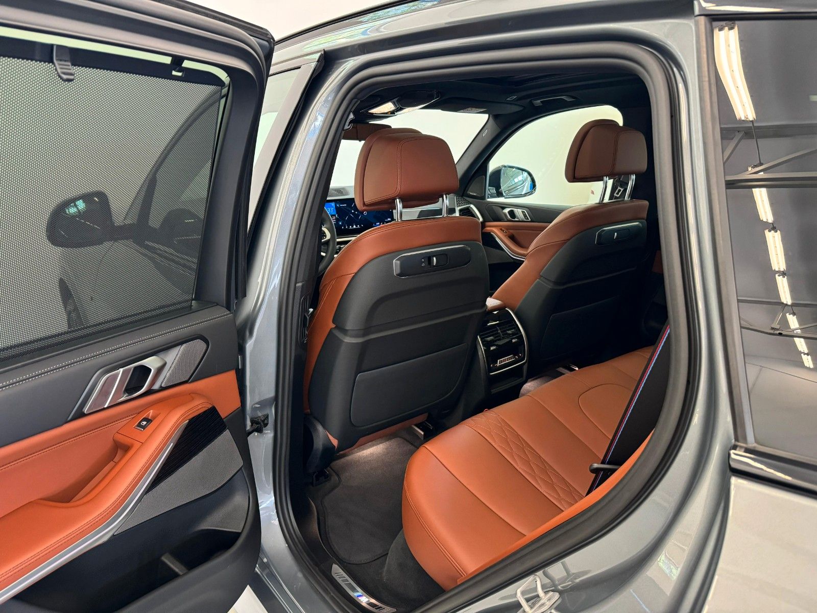 Fahrzeugabbildung BMW X5 40d xDrive MSport ACC,HUD,PANO,HARMAN,SOFTCL.
