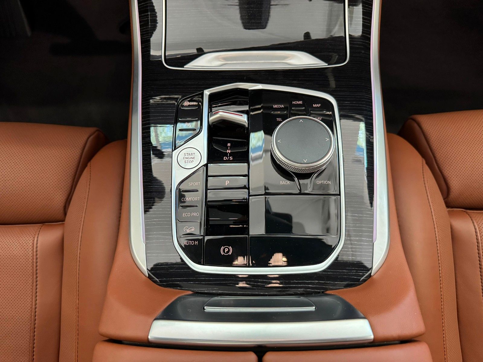 Fahrzeugabbildung BMW X5 40d xDrive MSport ACC,HUD,PANO,HARMAN,SOFTCL.
