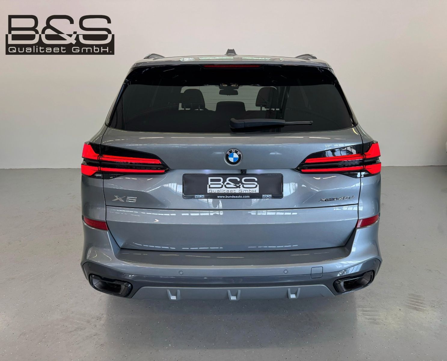 Fahrzeugabbildung BMW X5 40d xDrive MSport ACC,HUD,PANO,HARMAN,SOFTCL.