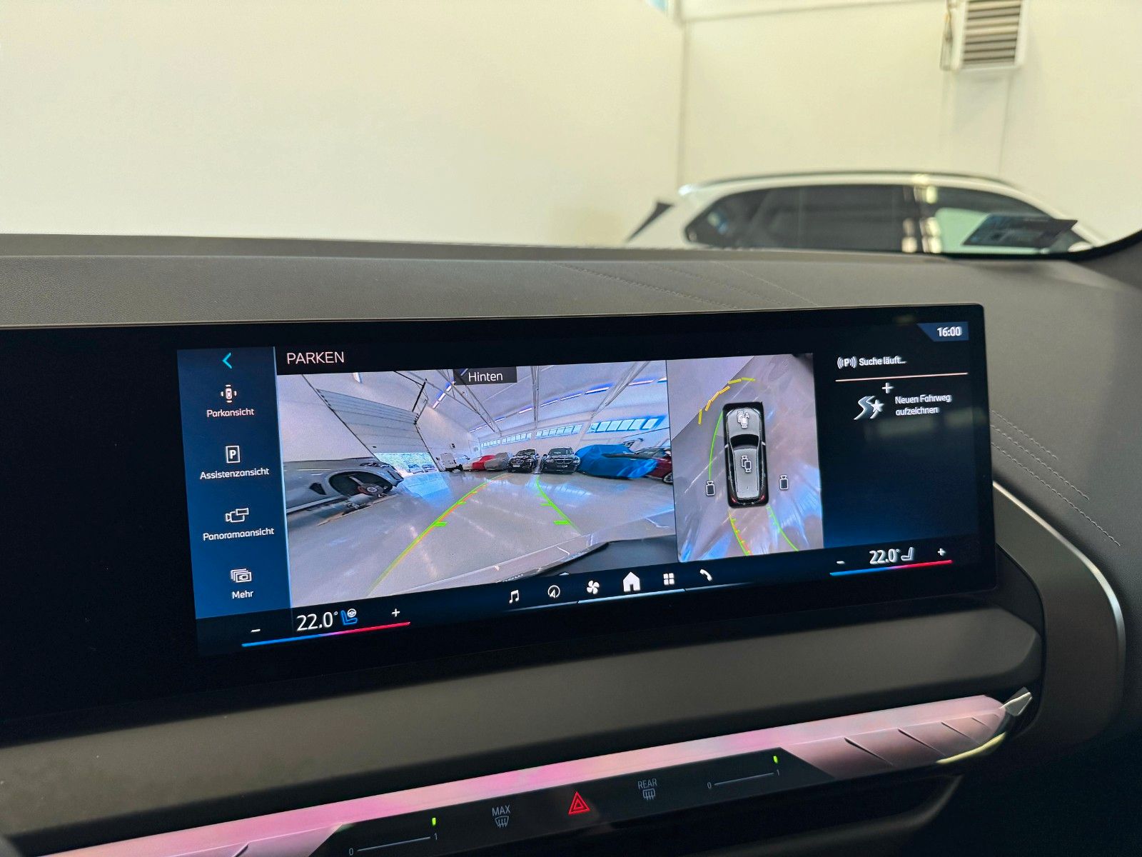 Fahrzeugabbildung BMW X3 30e xDrive MSport ACC,HUD,PANO,HARMAN,Usw