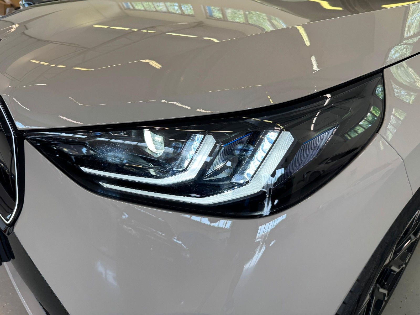 Fahrzeugabbildung BMW X3 30e xDrive MSport ACC,HUD,PANO,HARMAN,Usw