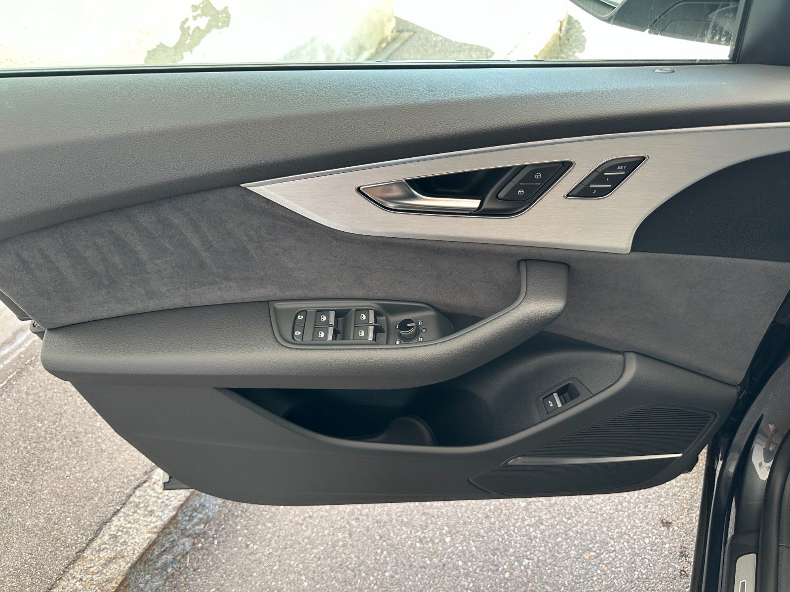 Fahrzeugabbildung Audi Q8 50 TDI quattro ACC,HUD,PANO,B&O,LUFT,AHK,22"