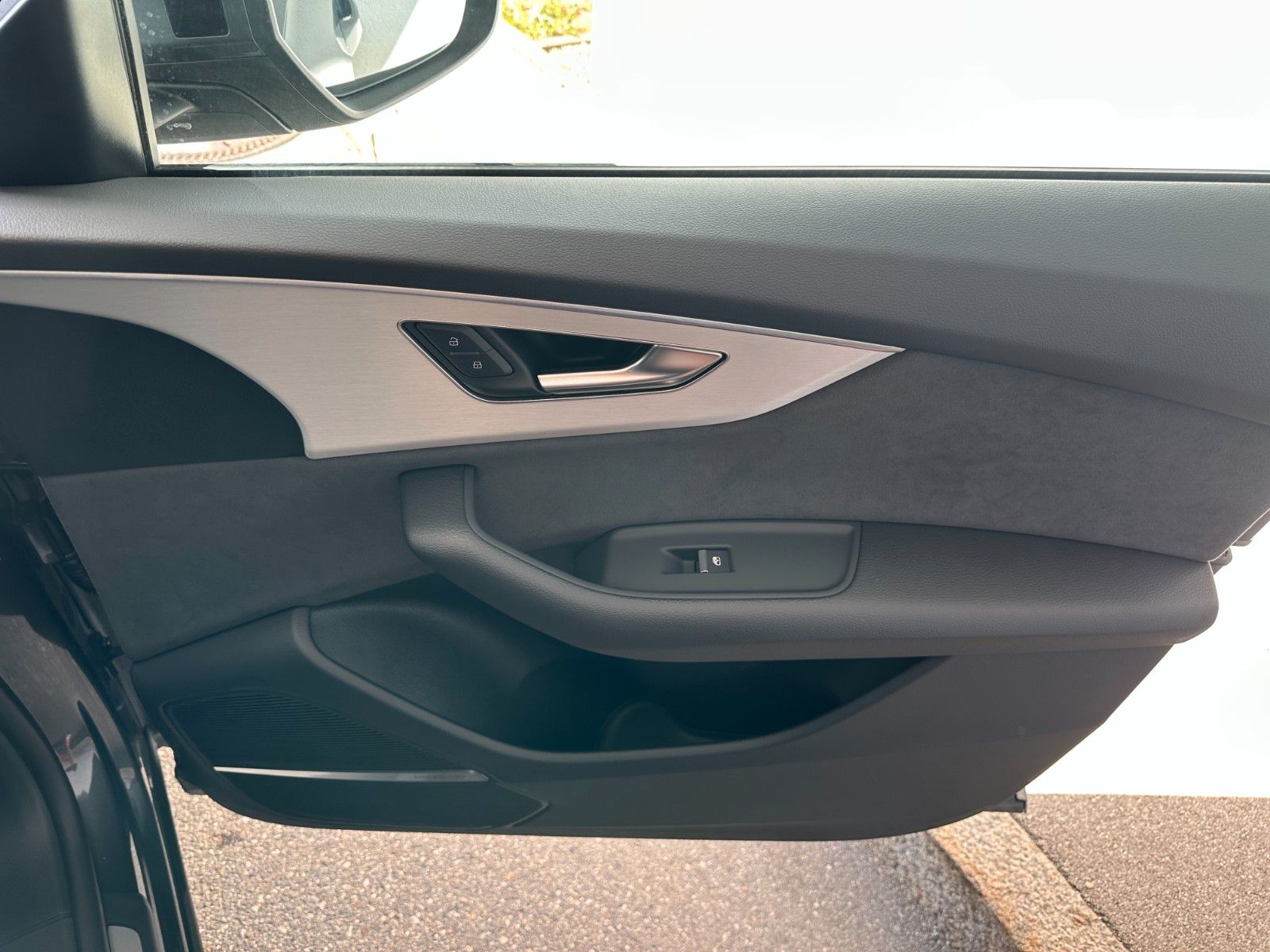 Fahrzeugabbildung Audi Q8 50 TDI quattro ACC,HUD,PANO,B&O,LUFT,AHK,22"