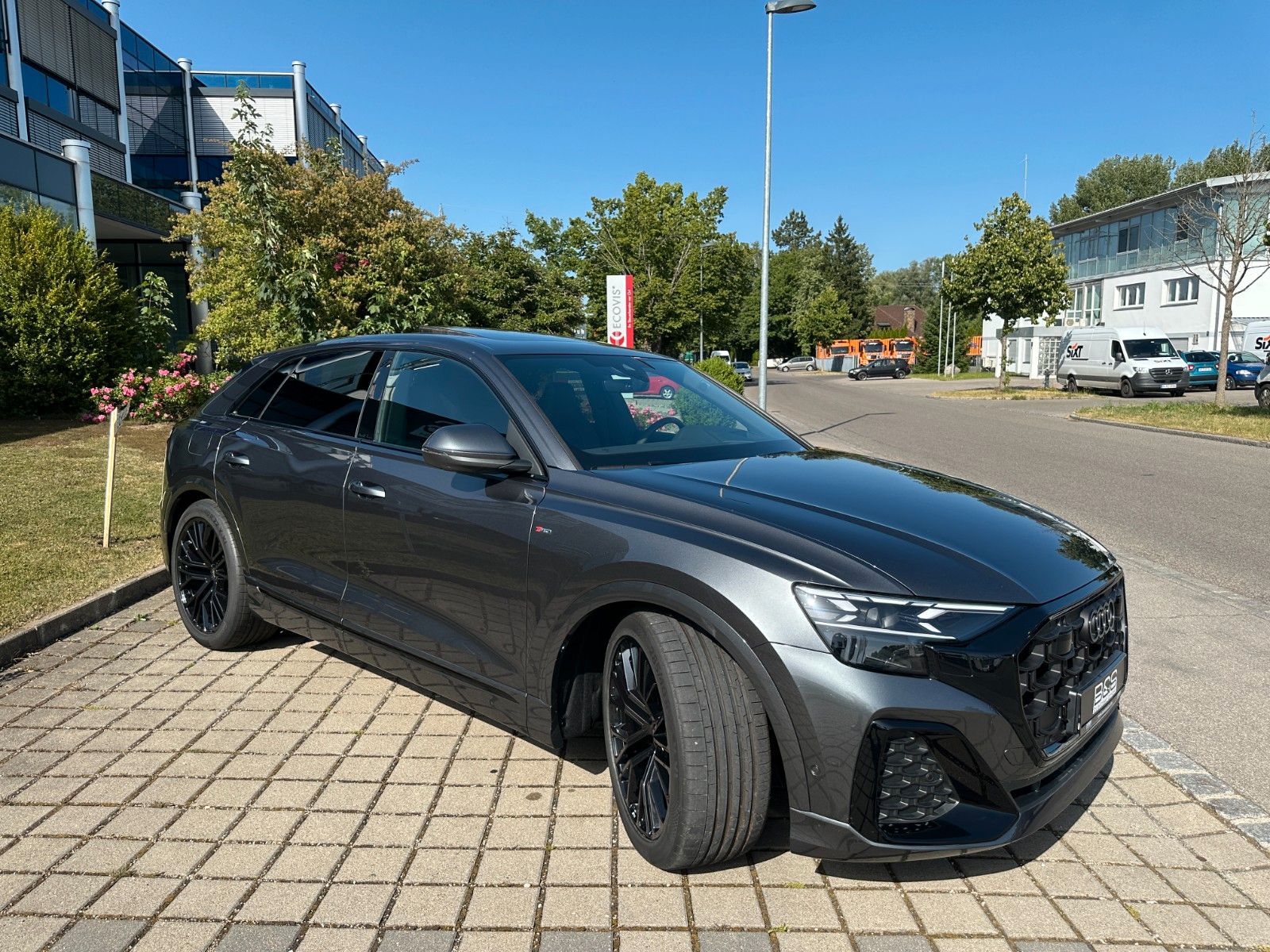 Fahrzeugabbildung Audi Q8 50 TDI quattro ACC,HUD,PANO,B&O,LUFT,AHK,22"