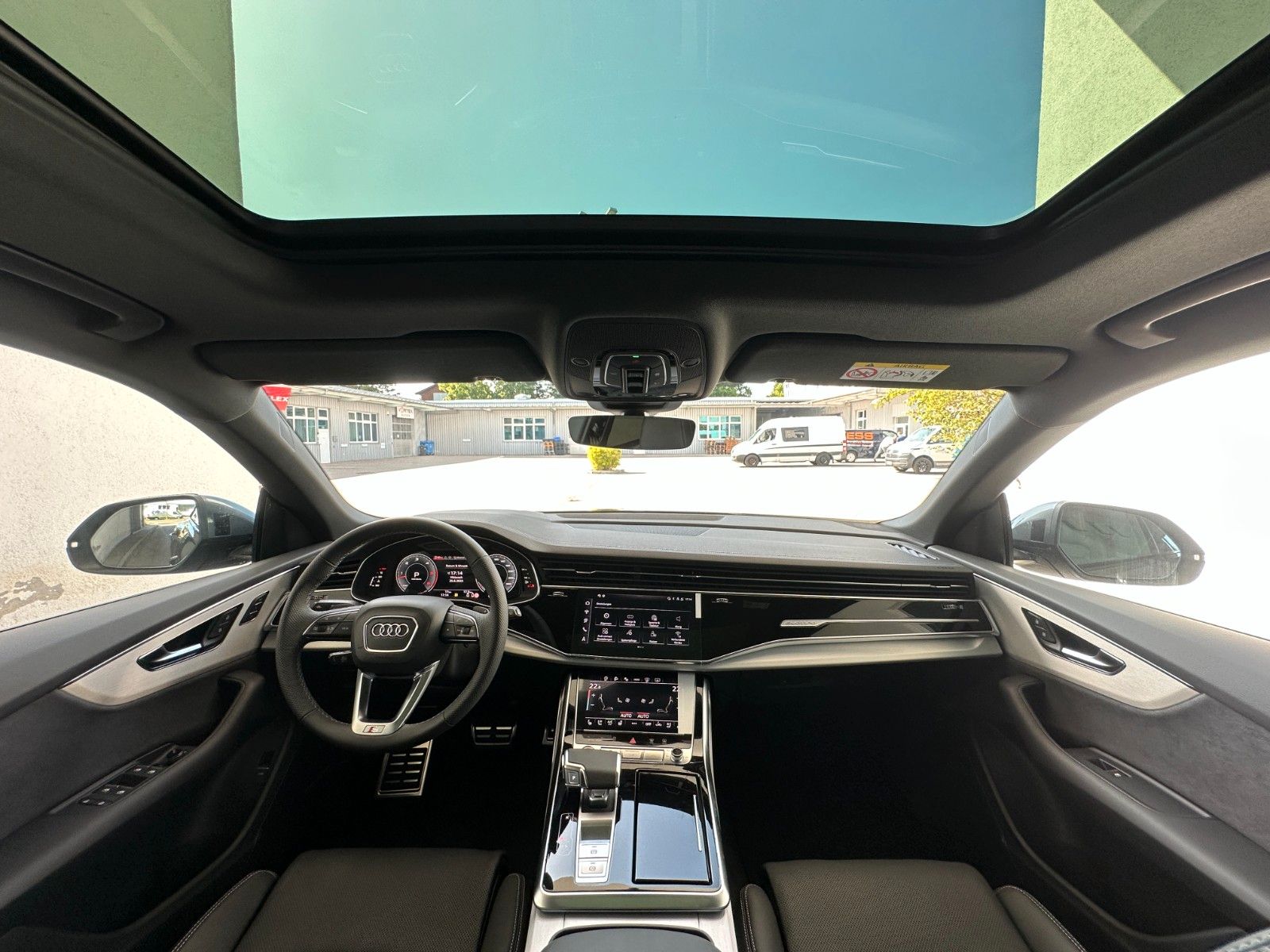 Fahrzeugabbildung Audi Q8 50 TDI quattro ACC,HUD,PANO,B&O,LUFT,MATRIX..