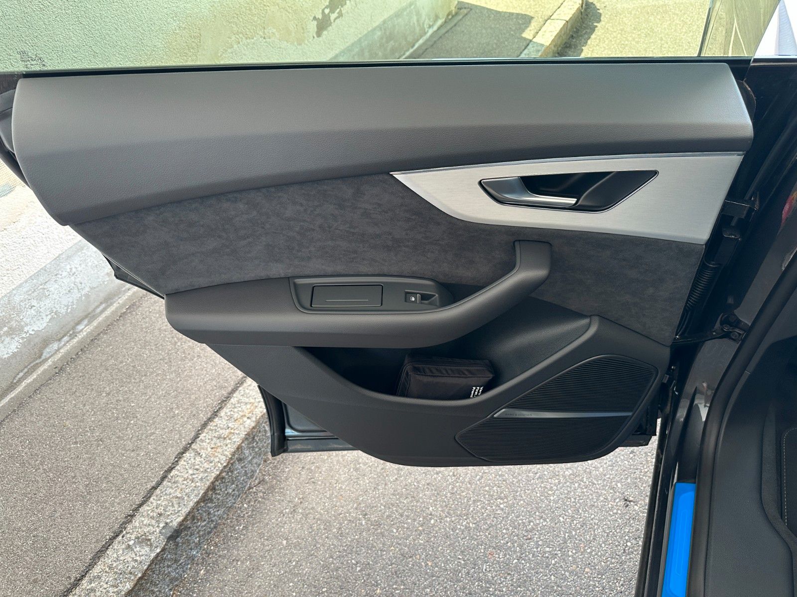 Fahrzeugabbildung Audi Q8 50 TDI quattro ACC,HUD,PANO,B&O,LUFT,MATRIX..