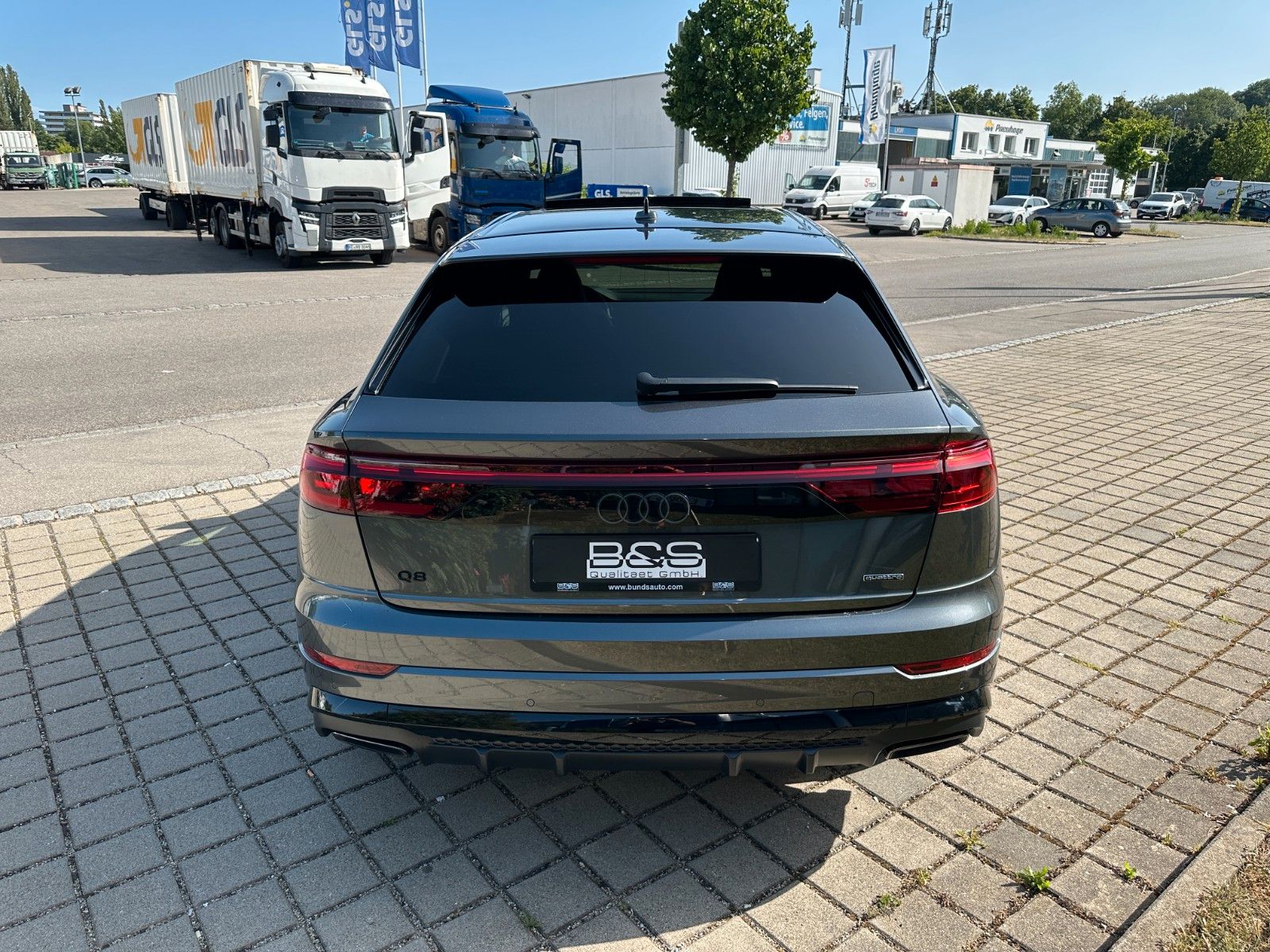 Fahrzeugabbildung Audi Q8 50 TDI quattro ACC,HUD,PANO,B&O,LUFT,MATRIX..
