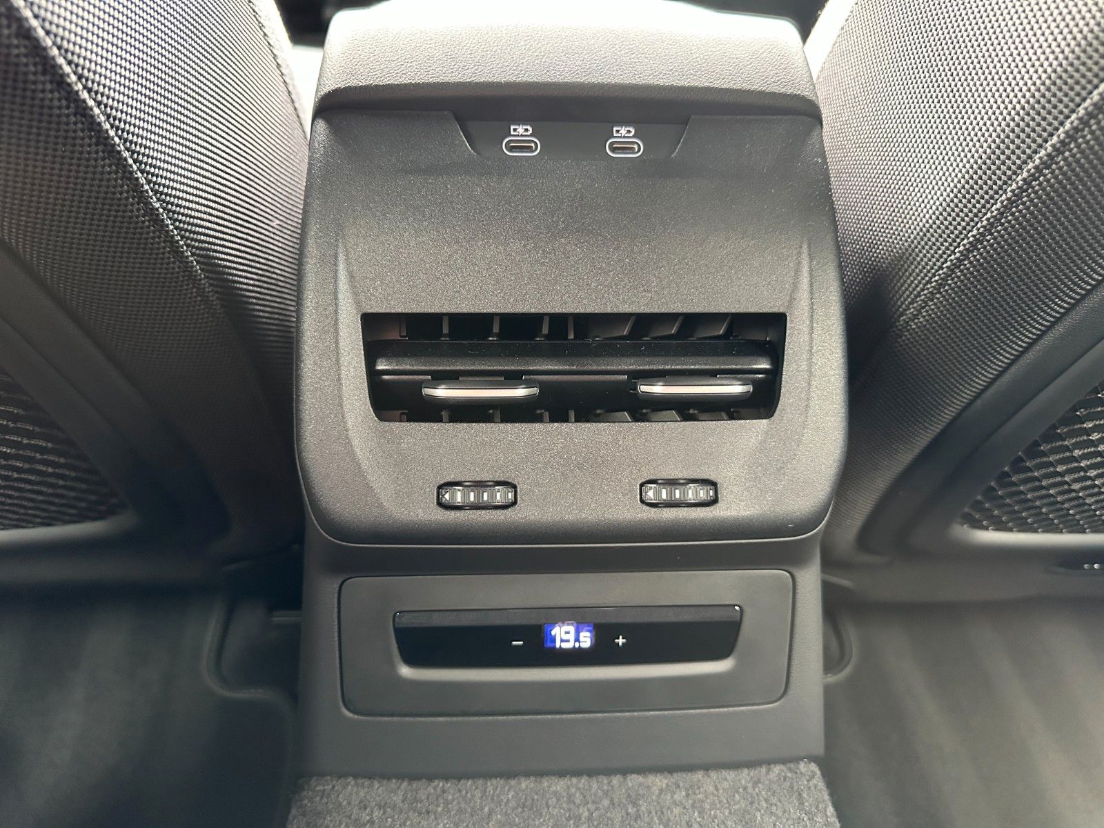 Fahrzeugabbildung Audi A5 Limousine 40 TDI quattro S LINE, ACC,360,LED