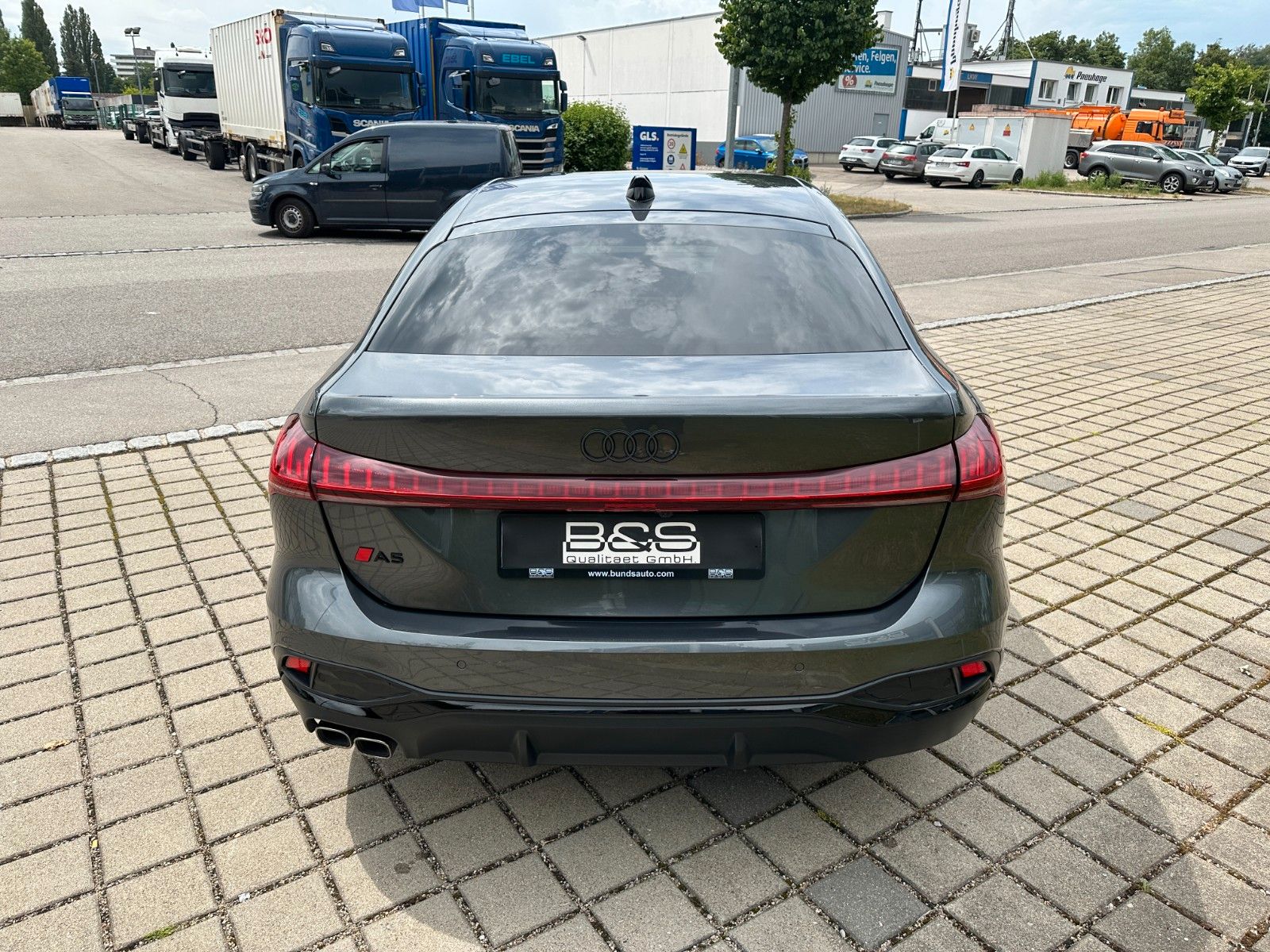 Fahrzeugabbildung Audi A5 Limousine 40 TDI quattro S LINE, ACC,360,LED