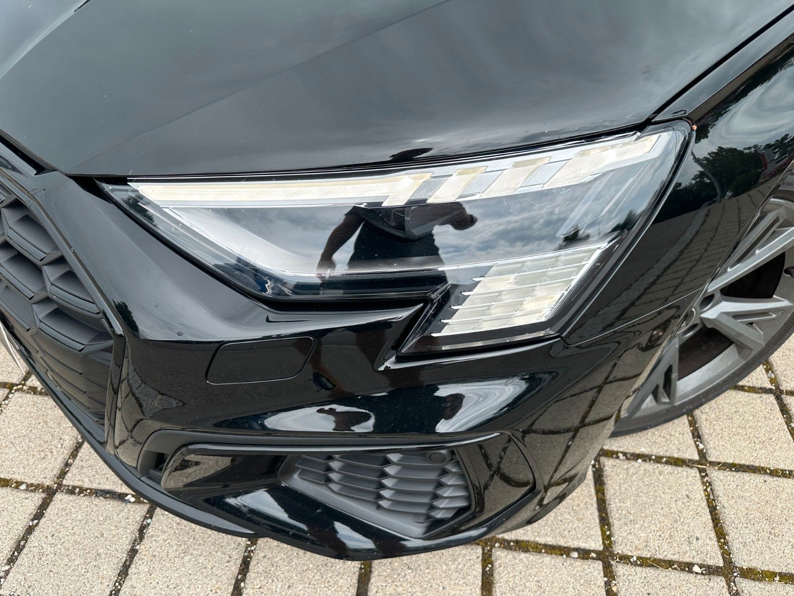 Fahrzeugabbildung Audi S3 Lim. 2.0 TFSI quattro ACC,HUD,PANO,B&O,MATRIX