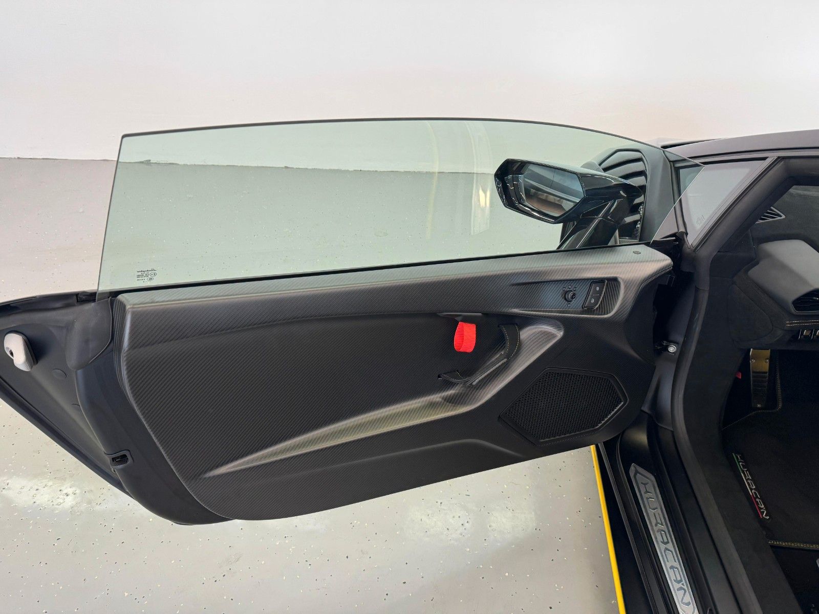 Fahrzeugabbildung Lamborghini Huracán STO Coupe,Lifting,Carbon,Kamera