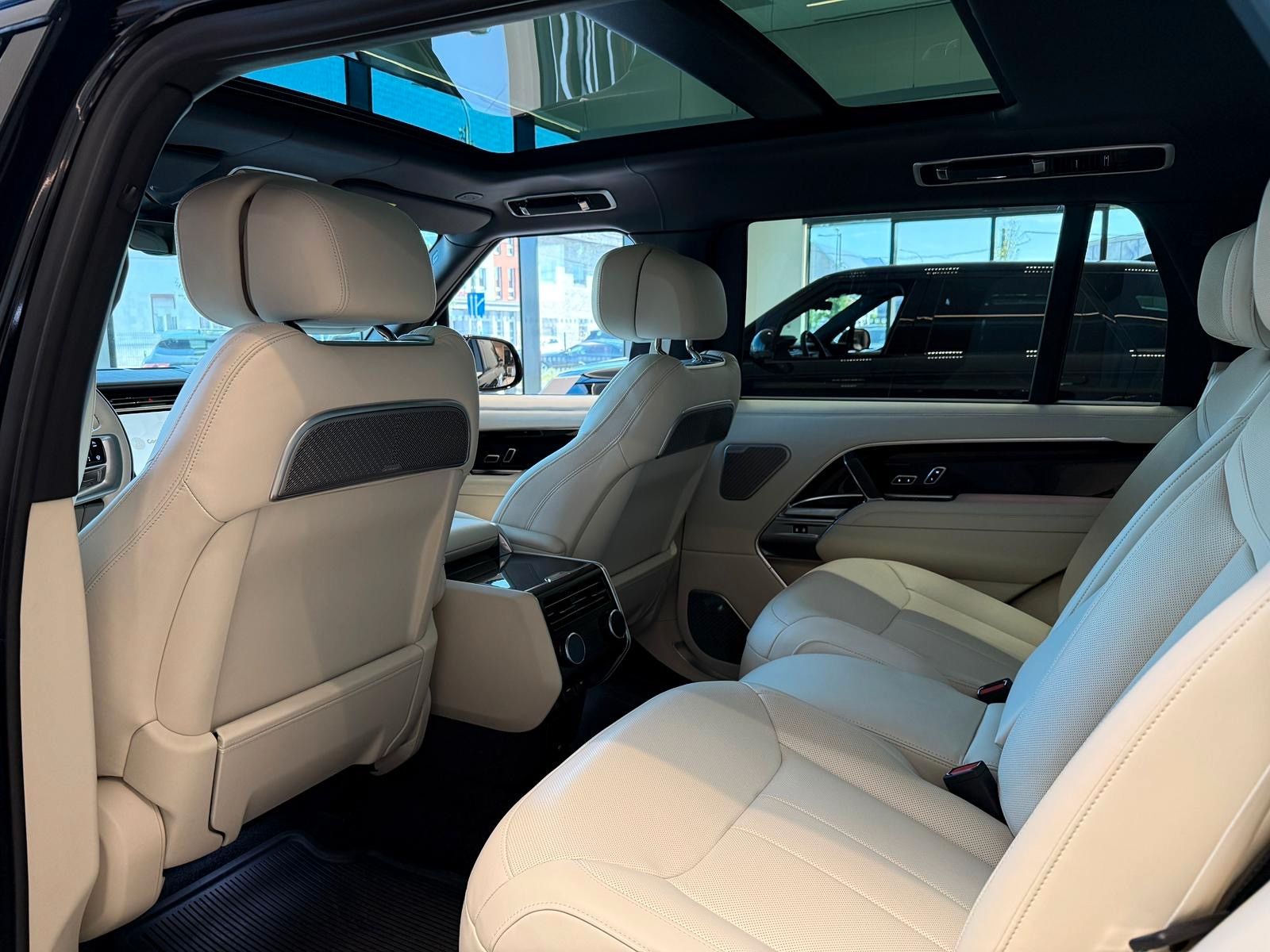 Fahrzeugabbildung Land Rover Range Rover Autobiography CC,HUD,PANO,LUFT,MER.