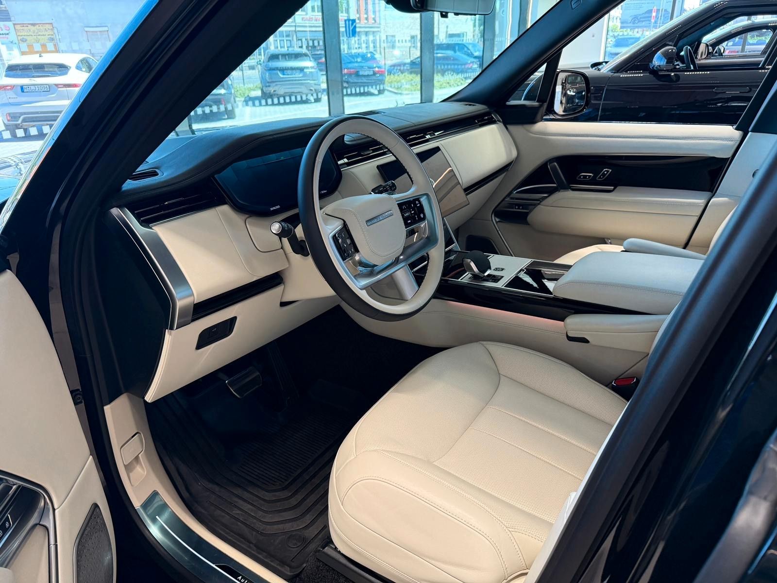 Fahrzeugabbildung Land Rover Range Rover Autobiography CC,HUD,PANO,LUFT,MER.
