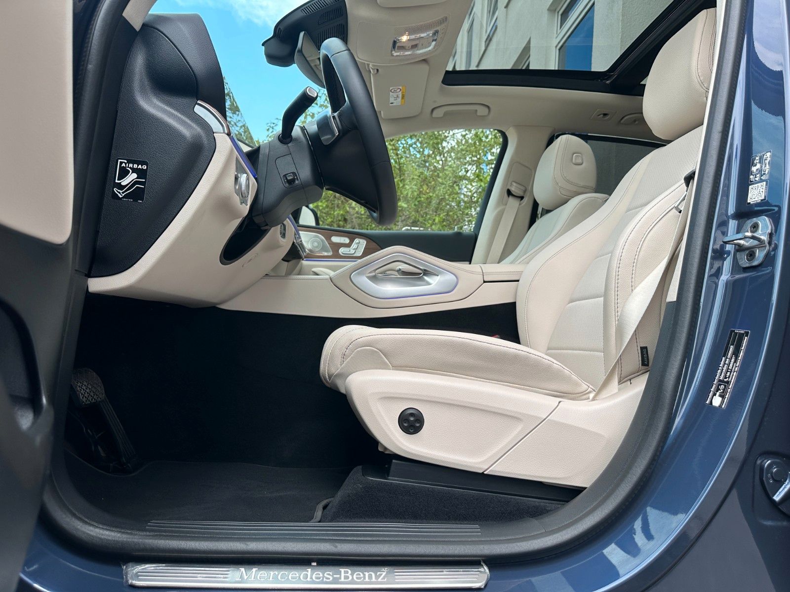 Fahrzeugabbildung Mercedes-Benz GLE 450 d 4Matic AMG PANO,BURM,LUFT,360,Usw