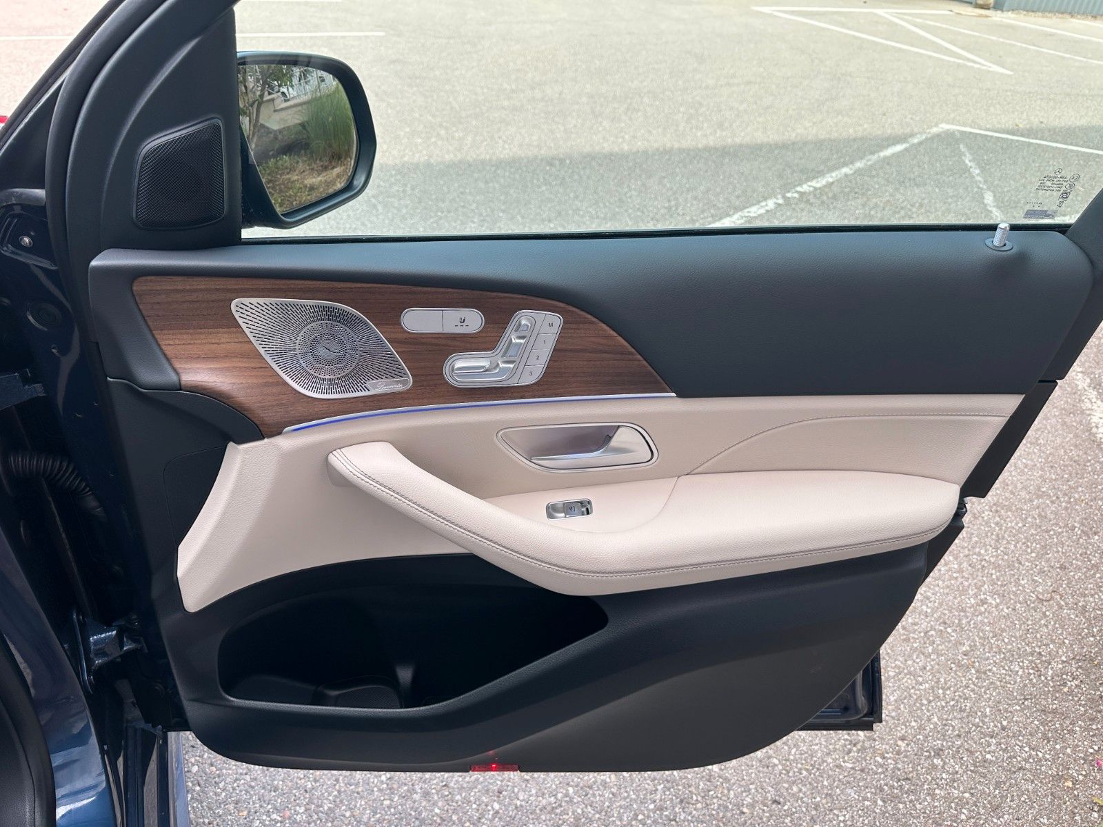 Fahrzeugabbildung Mercedes-Benz GLE 450 d 4Matic AMG PANO,BURM,LUFT,360,Usw