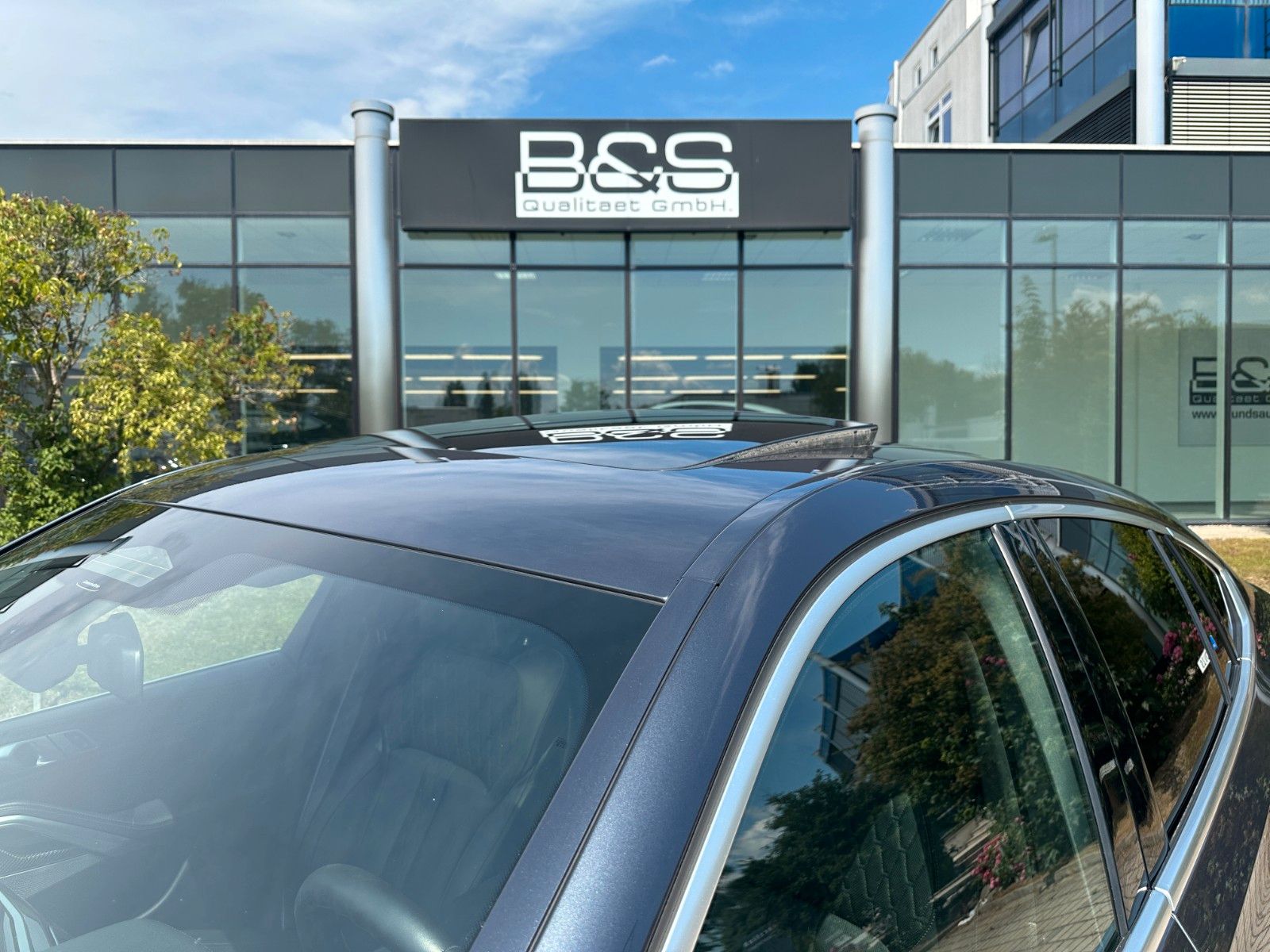 Fahrzeugabbildung BMW X6 M50d,ACC,HUD,SKYL,LASER,B&W,AHK,22",SOFTCL