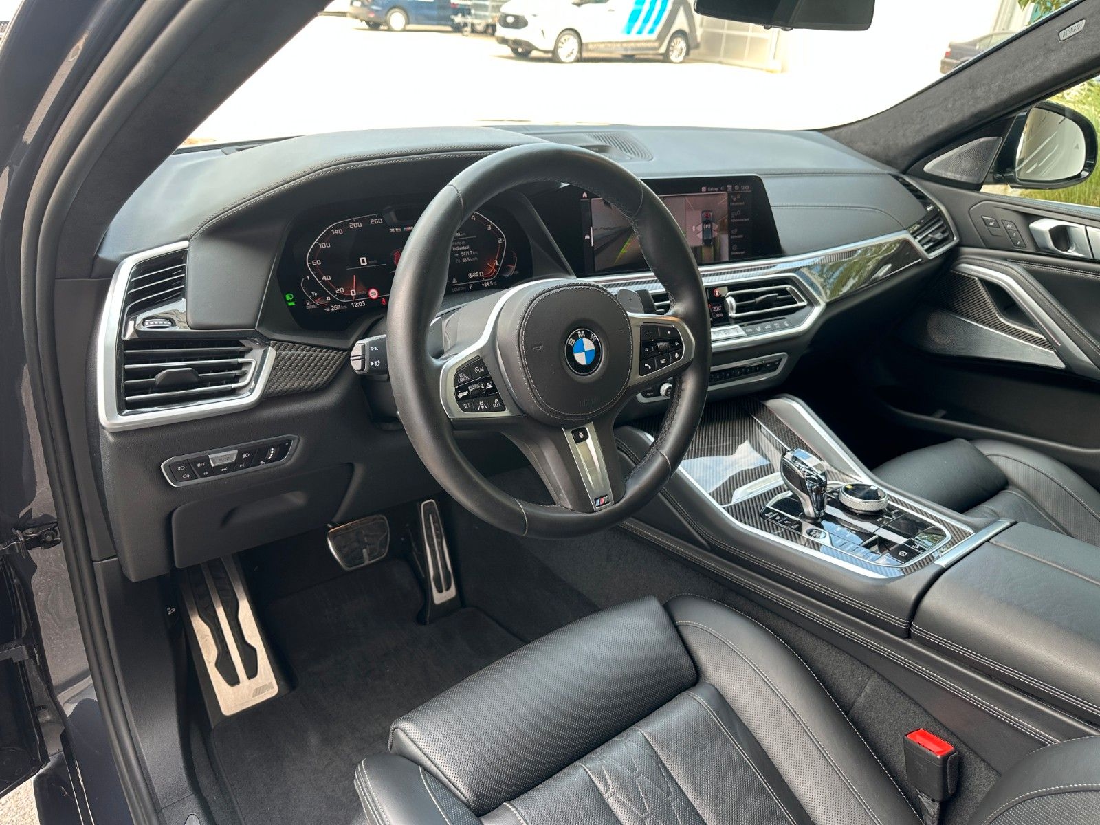 Fahrzeugabbildung BMW X6 M50d,ACC,HUD,SKYL,LASER,B&W,AHK,22",SOFTCL
