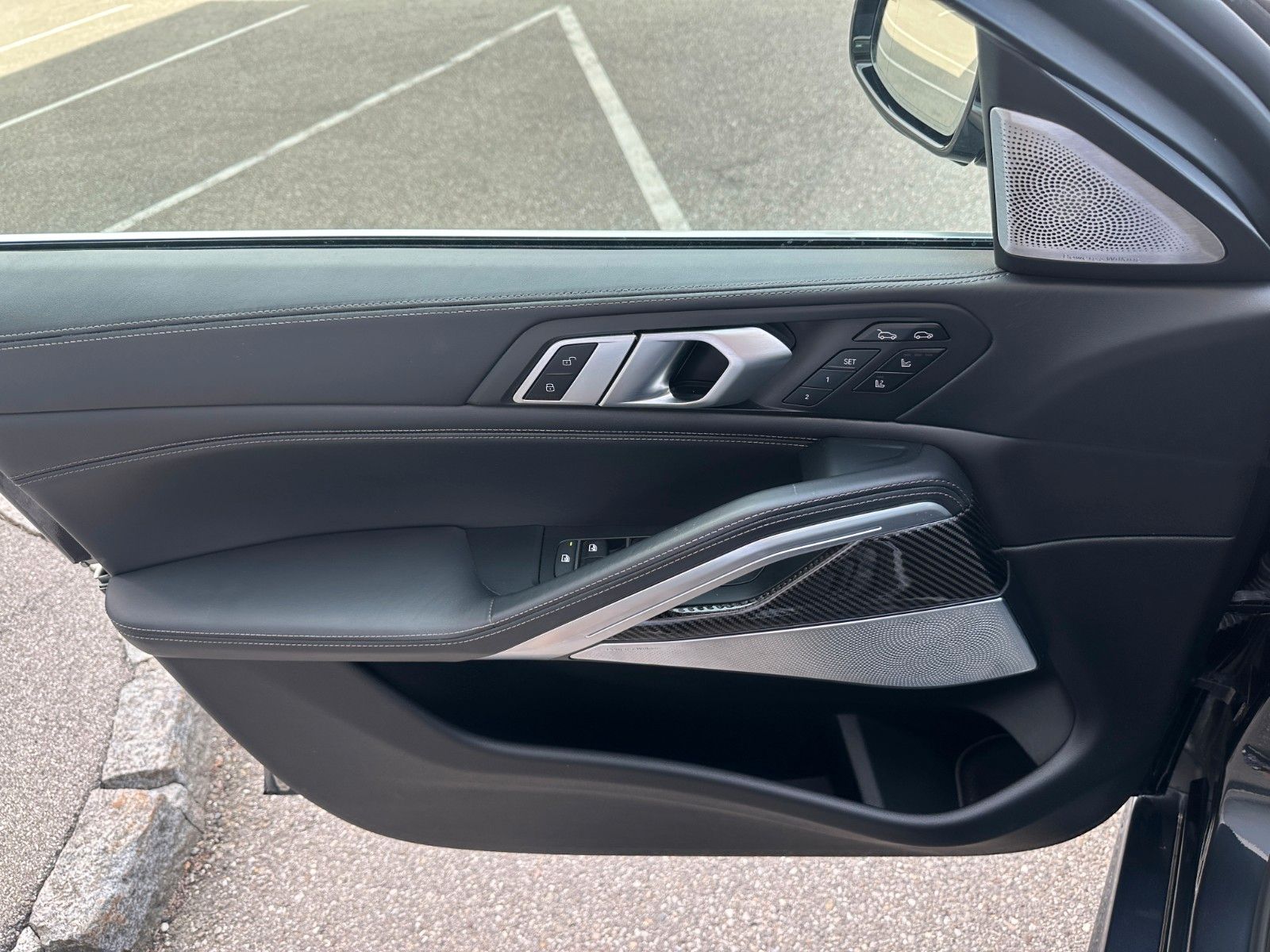 Fahrzeugabbildung BMW X6 M50d,ACC,HUD,SKYL,LASER,B&W,AHK,22",SOFTCL
