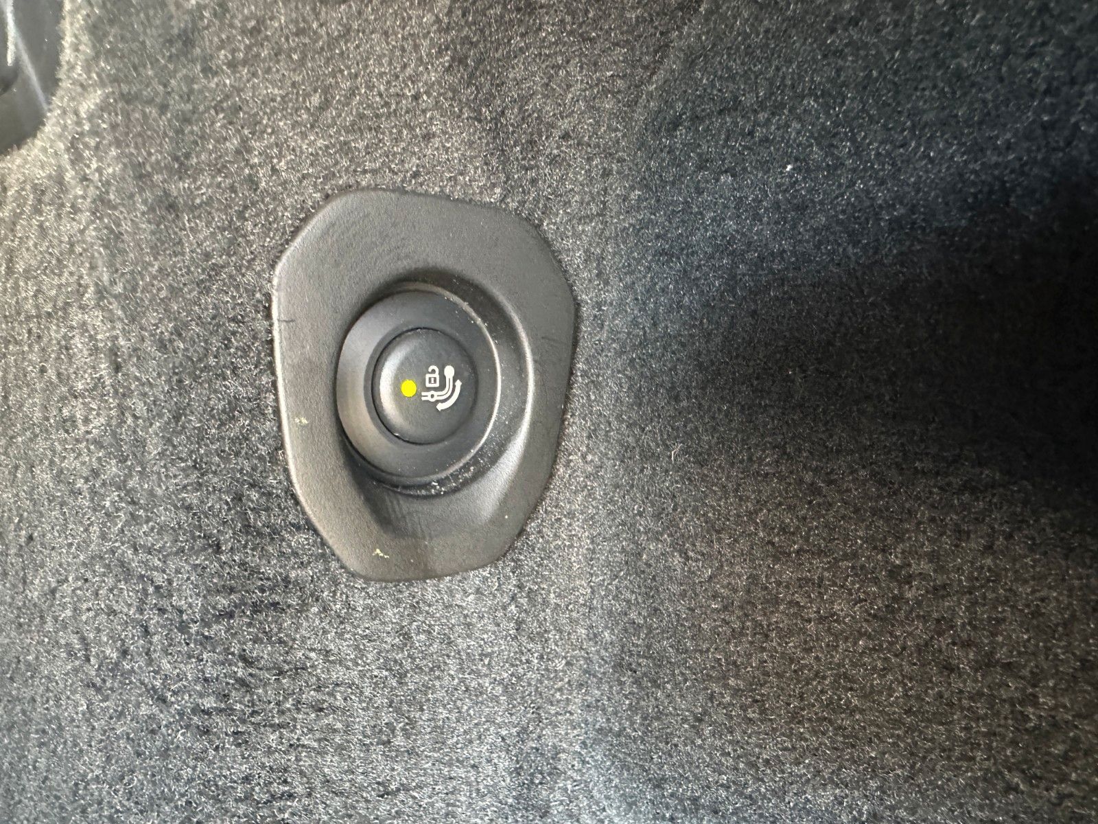 Fahrzeugabbildung BMW X6 M50d,ACC,HUD,SKYL,LASER,B&W,AHK,22",SOFTCL
