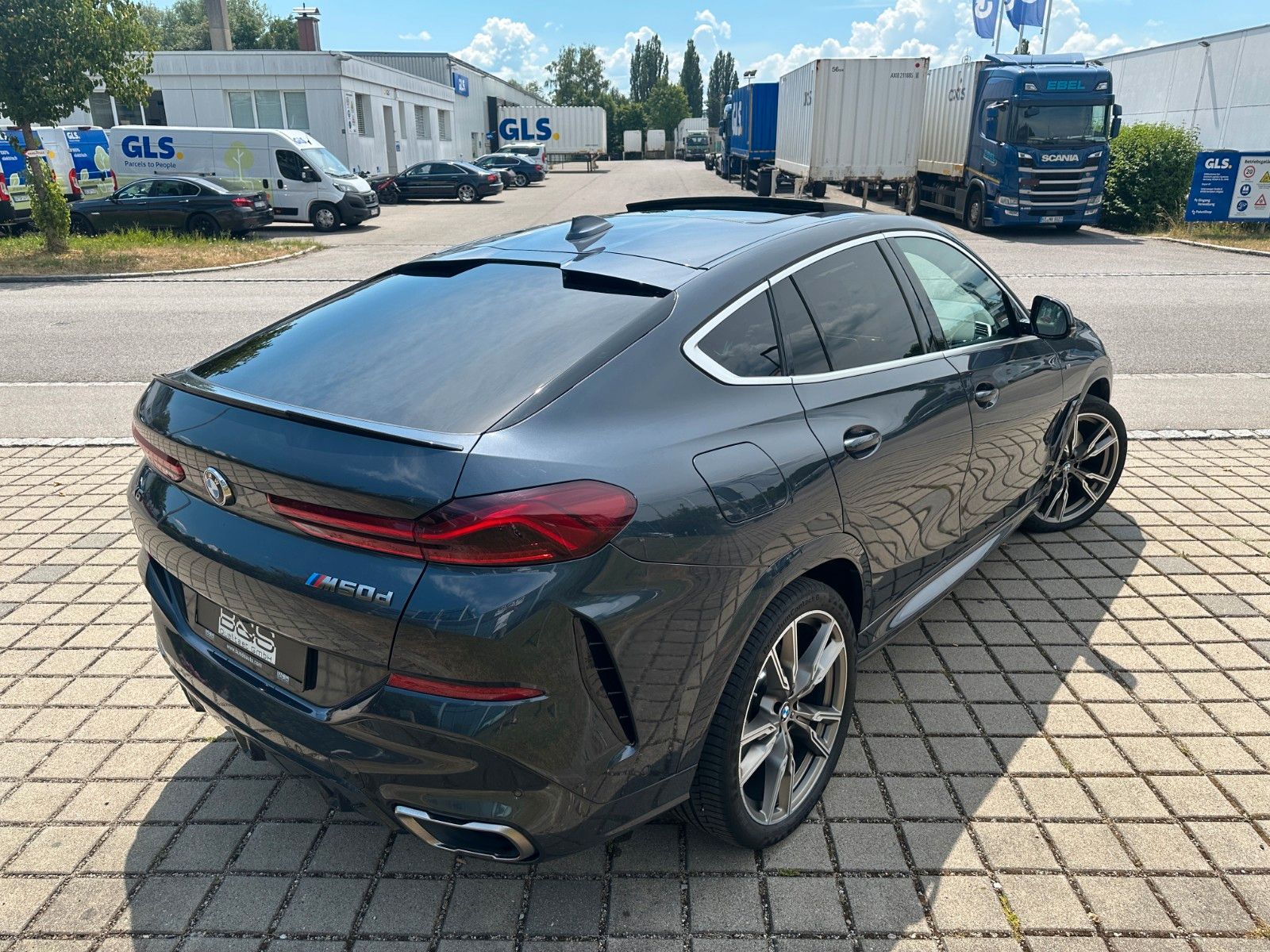 Fahrzeugabbildung BMW X6 M50d,ACC,HUD,SKYL,LASER,B&W,AHK,22",SOFTCL