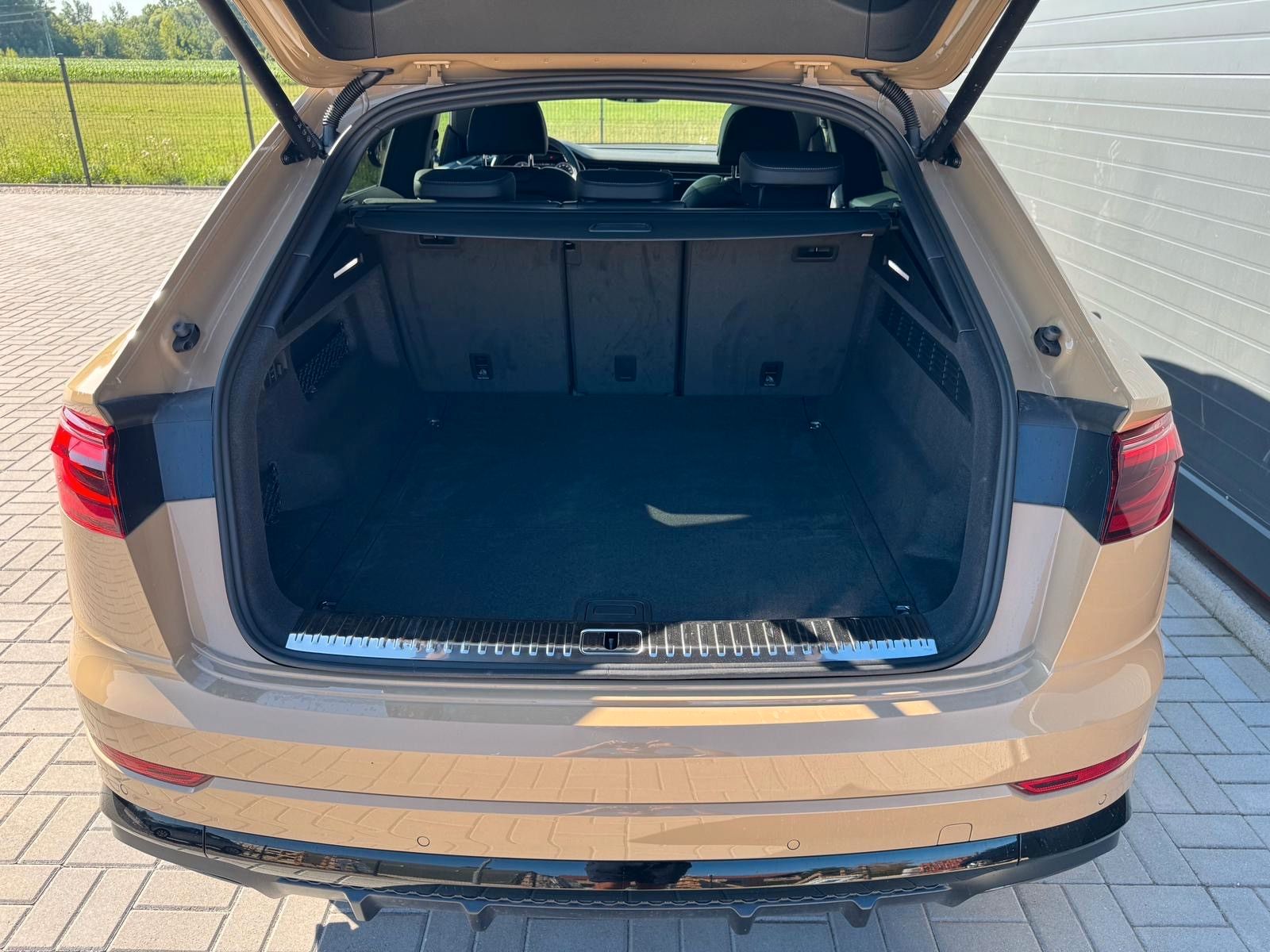 Fahrzeugabbildung Audi Q8 50 TDI quattro ACC,PANO,B&O,LUFT,22",MATRIX