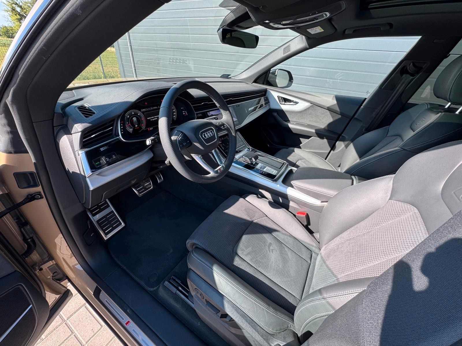 Fahrzeugabbildung Audi Q8 50 TDI quattro ACC,PANO,B&O,LUFT,22",MATRIX