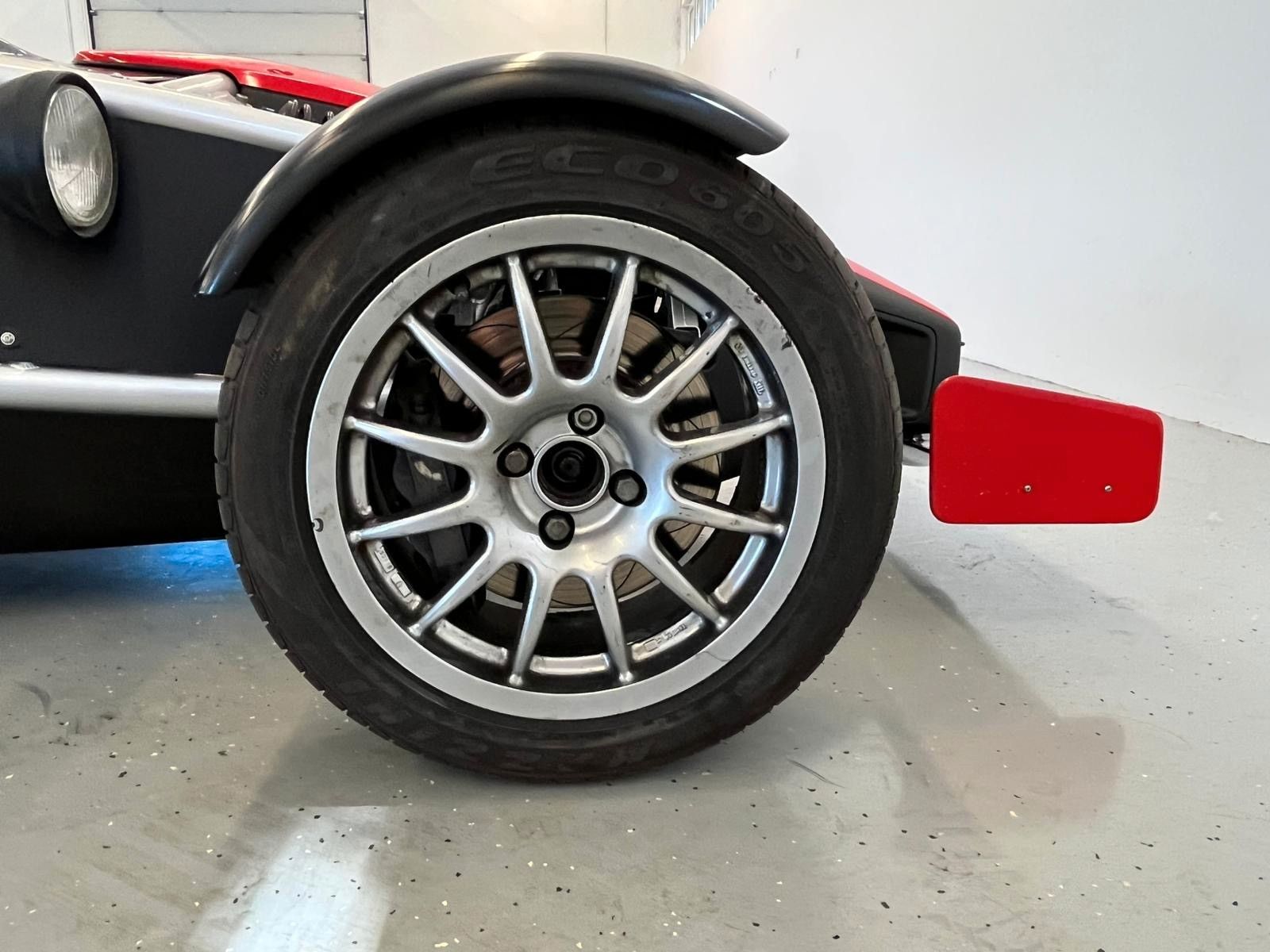 Fahrzeugabbildung Ariel Atom