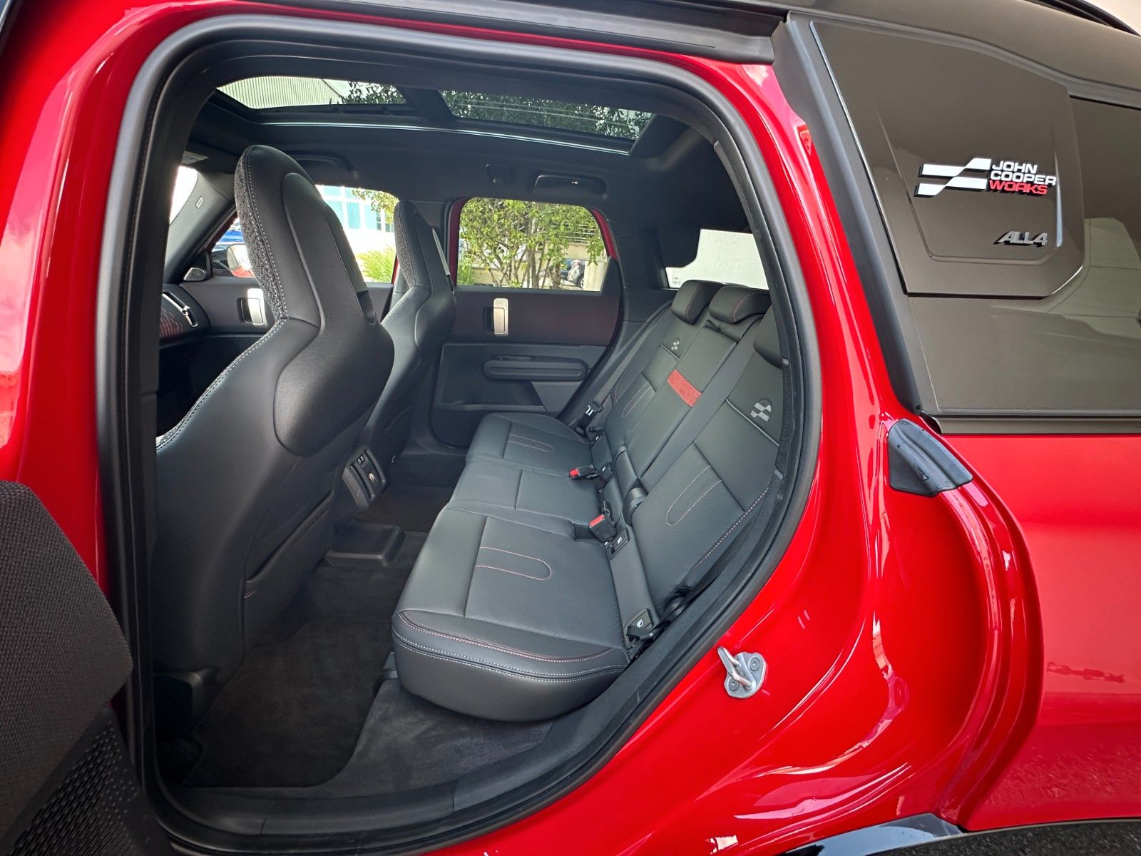 Fahrzeugabbildung MINI Countryman S ALL4 John Cooper Works Trim XL AHK