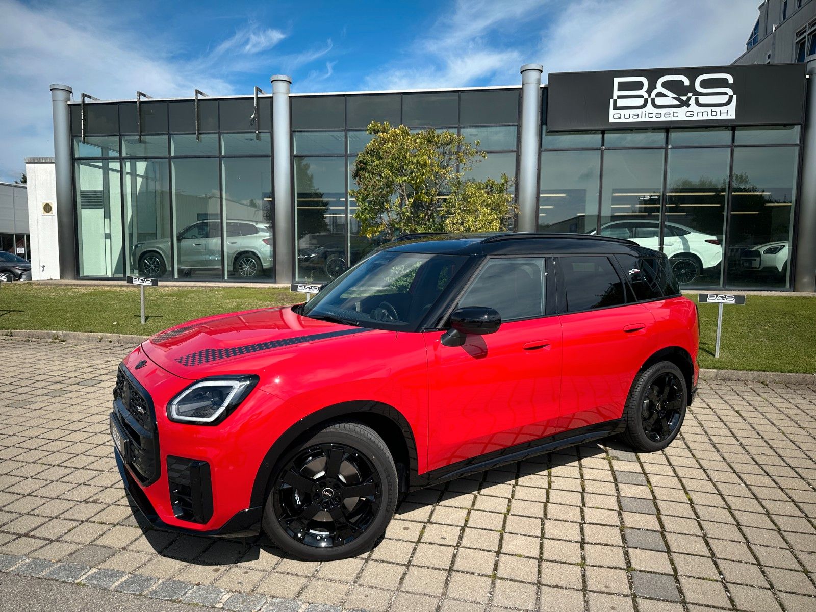 Fahrzeugabbildung MINI Countryman S ALL4 John Cooper Works Trim XL AHK