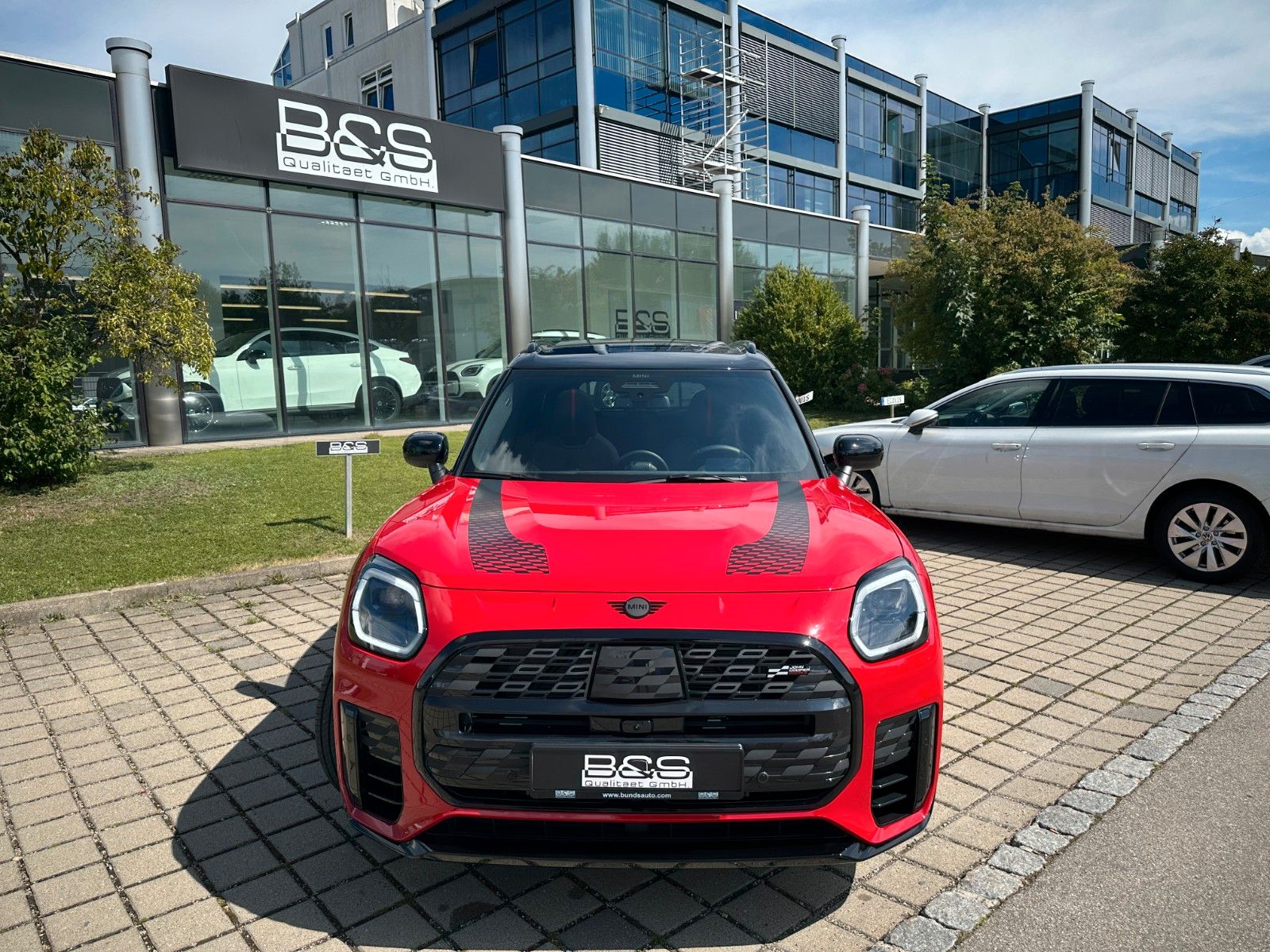 Fahrzeugabbildung MINI Countryman S ALL4 John Cooper Works Trim XL AHK