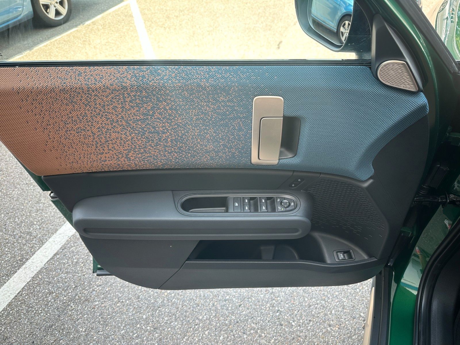 Fahrzeugabbildung MINI Countryman S ALL4 Favoured Trim XL AHK