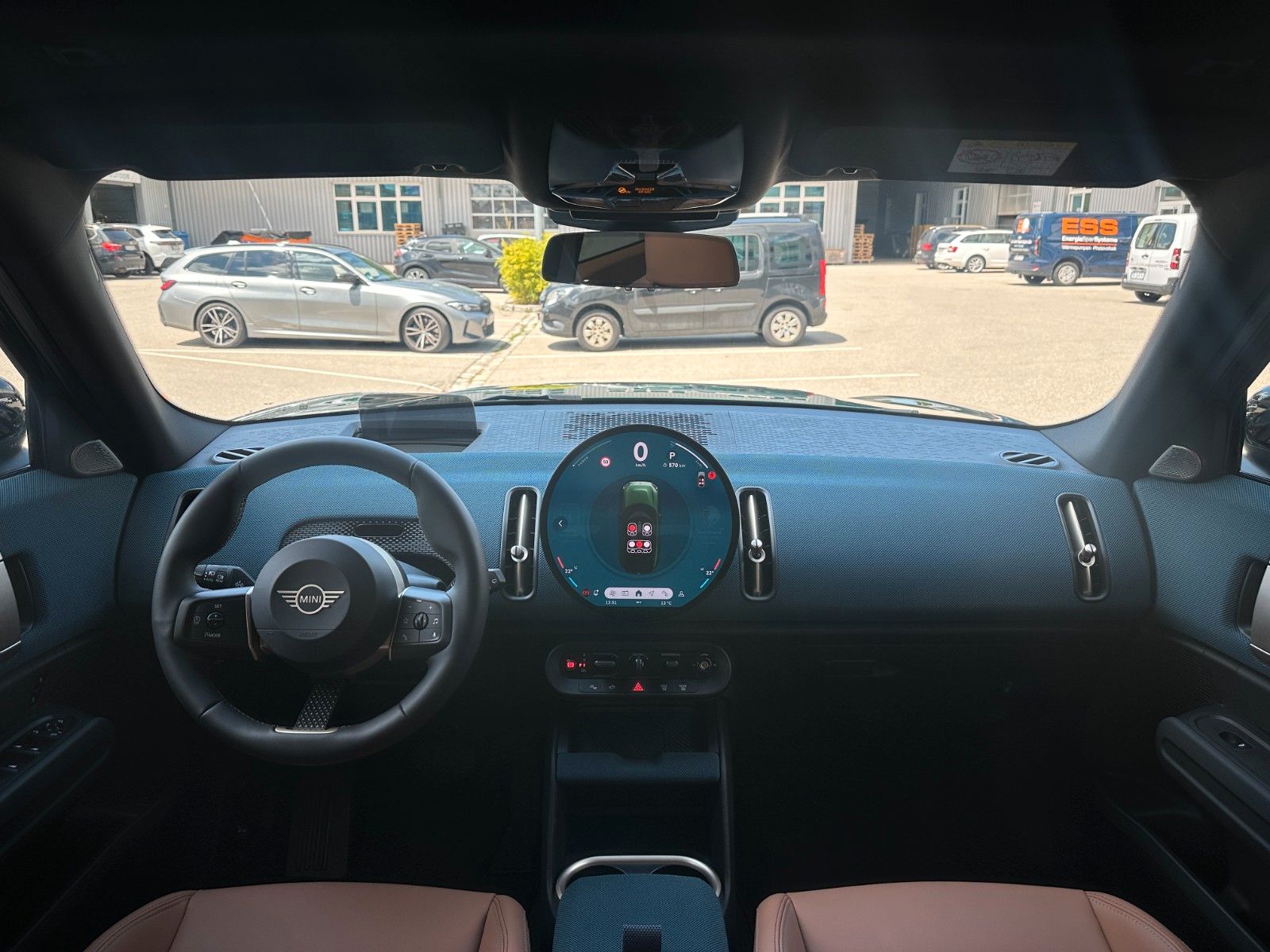 Fahrzeugabbildung MINI Countryman S ALL4 Favoured Trim XL AHK