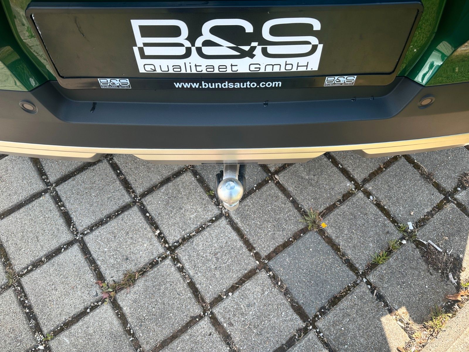 Fahrzeugabbildung MINI Countryman S ALL4 Favoured Trim XL AHK