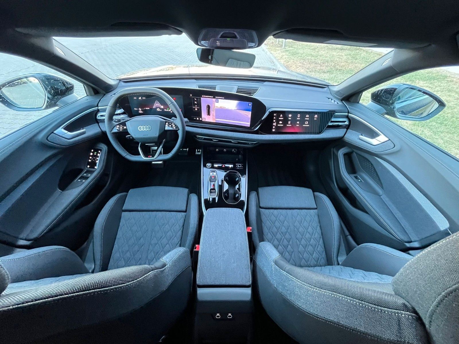 Fahrzeugabbildung Audi A5 Limousine TDI 150 Kw S line ACC,360,LED