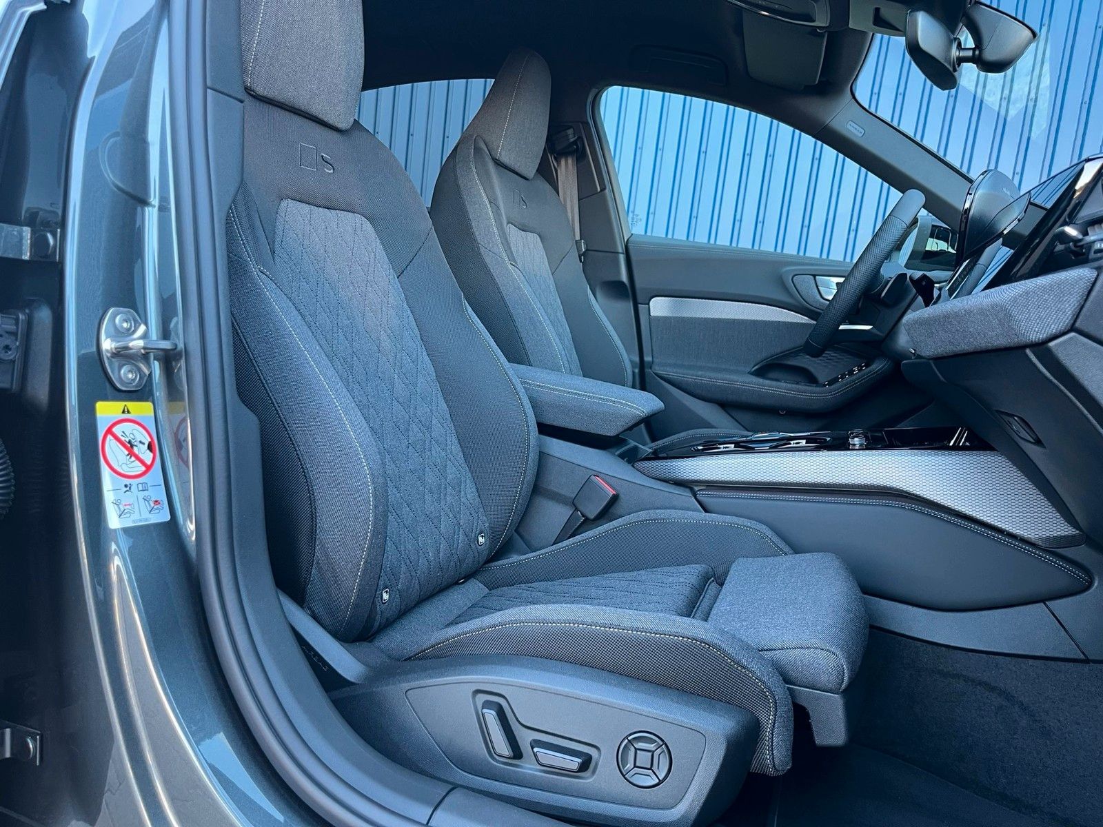 Fahrzeugabbildung Audi A5 Limousine TDI 150 Kw S line ACC,360,LED