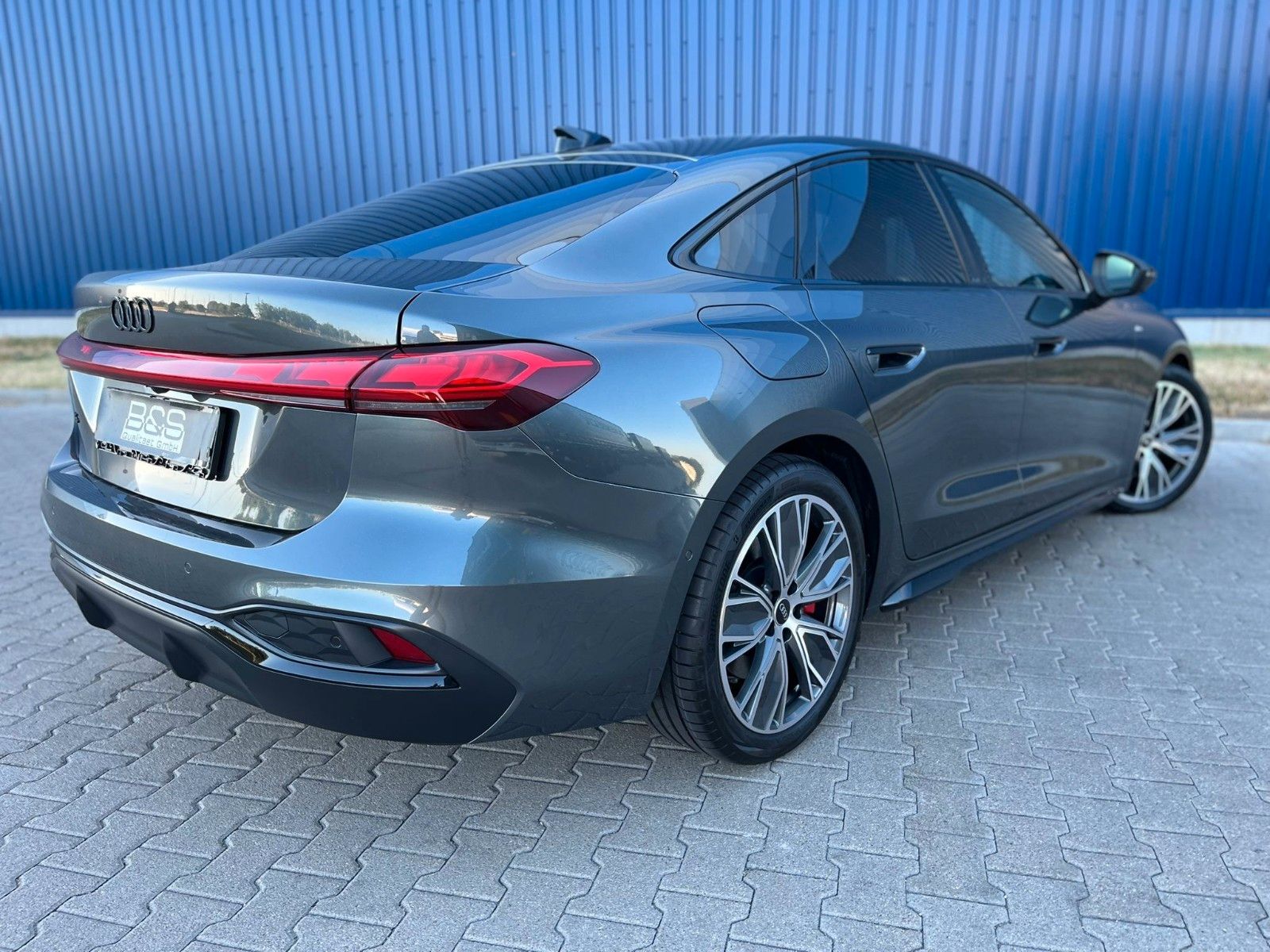 Fahrzeugabbildung Audi A5 Limousine TDI 150 Kw S line ACC,360,LED