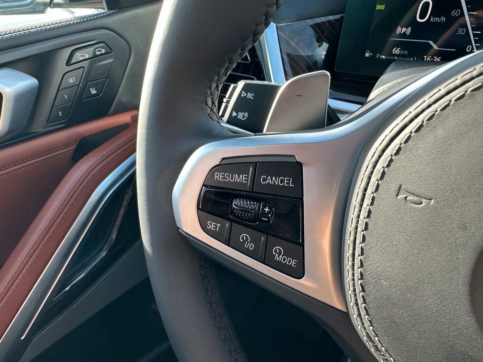 Fahrzeugabbildung BMW X6 30d xDrive MSport ACC,HUD,PANO,LUFT,SOFTC,HAR