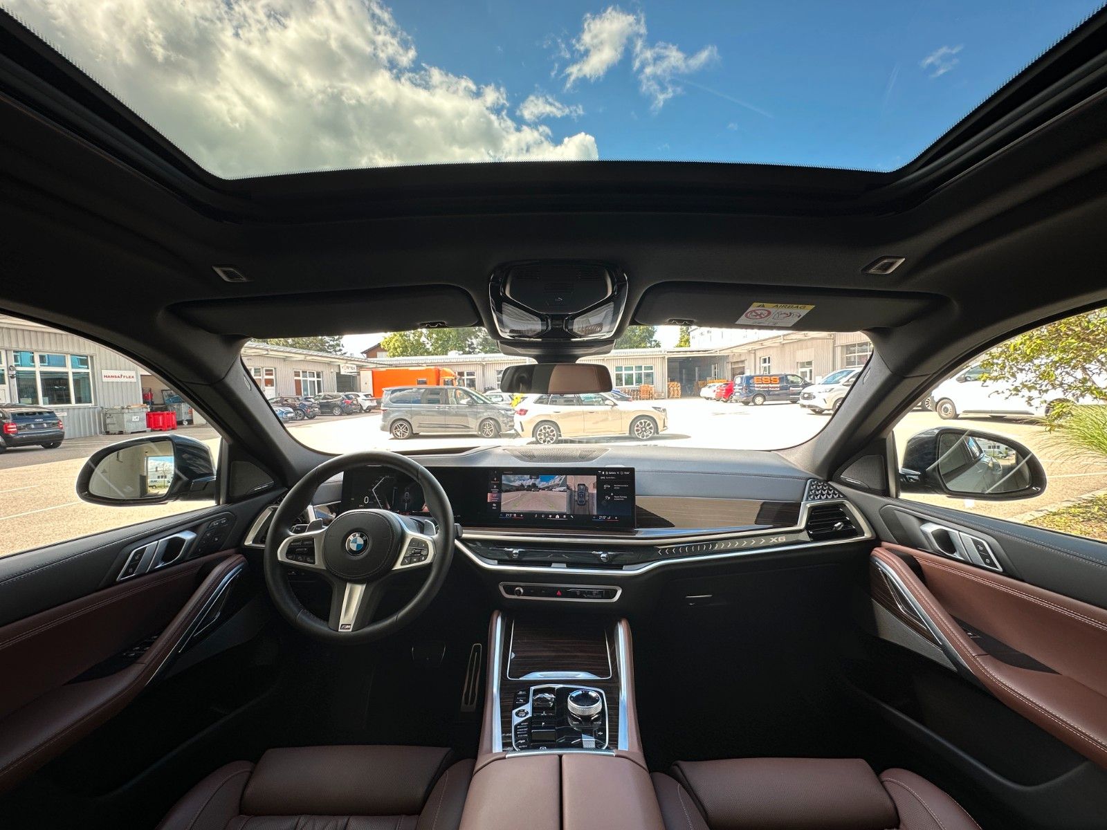 Fahrzeugabbildung BMW X6 30d xDrive MSport ACC,HUD,PANO,LUFT,HARMAN