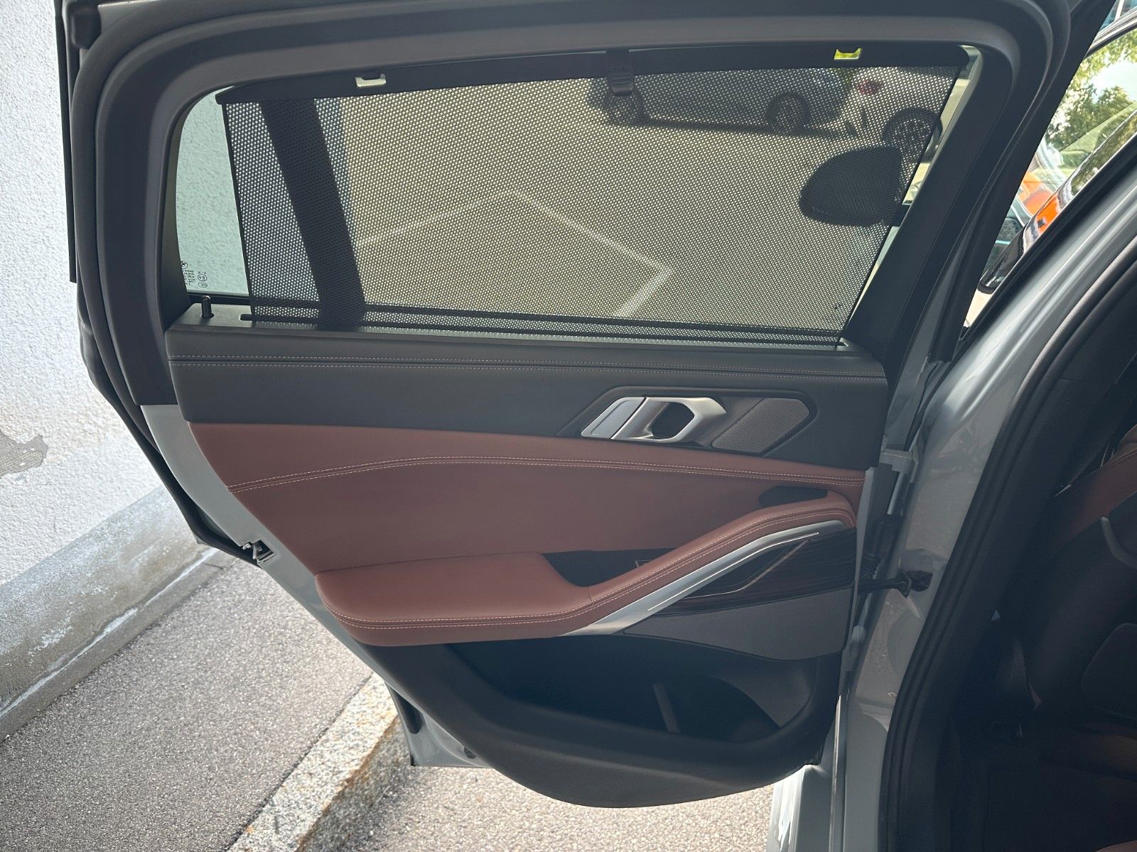 Fahrzeugabbildung BMW X6 30d xDrive MSport ACC,HUD,PANO,LUFT,HARMAN