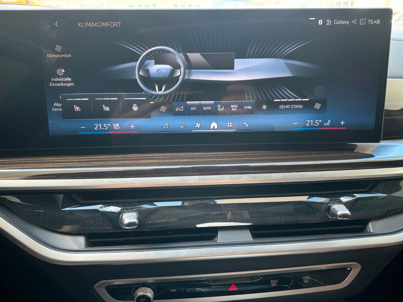 Fahrzeugabbildung BMW X6 30d xDrive MSport ACC,HUD,PANO,LUFT,HARMAN