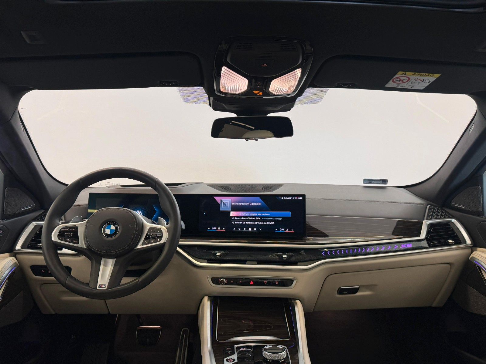 Fahrzeugabbildung BMW X6 30d xDrive MSport ACC,HUD,PANO,HARMAN,LUFT...