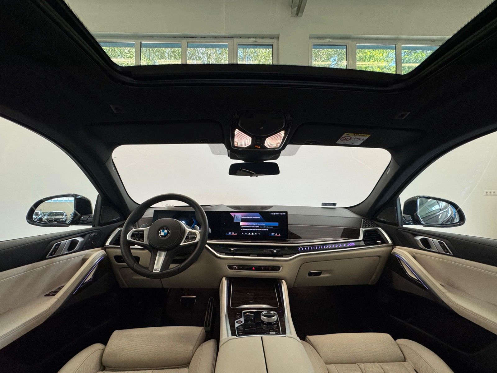 Fahrzeugabbildung BMW X6 30d xDrive MSport ACC,HUD,PANO,HARMAN,LUFT...