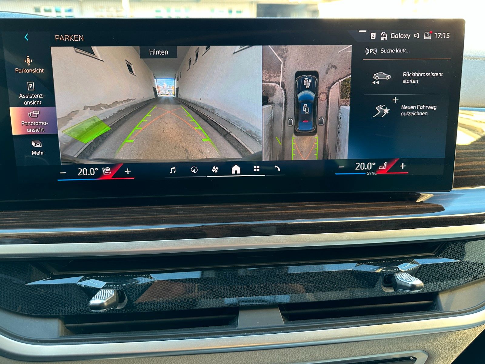 Fahrzeugabbildung BMW X6 30d xDrive MSport ACC,HUD,PANO,HARMAN,LUFT...