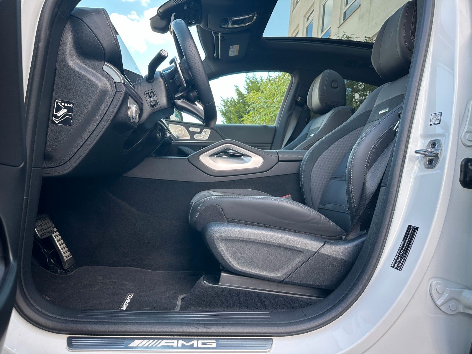 Fahrzeugabbildung Mercedes-Benz GLE53 AMG 4Matic+Coupe DISTR,HUD,PANO,LUFT,BURM