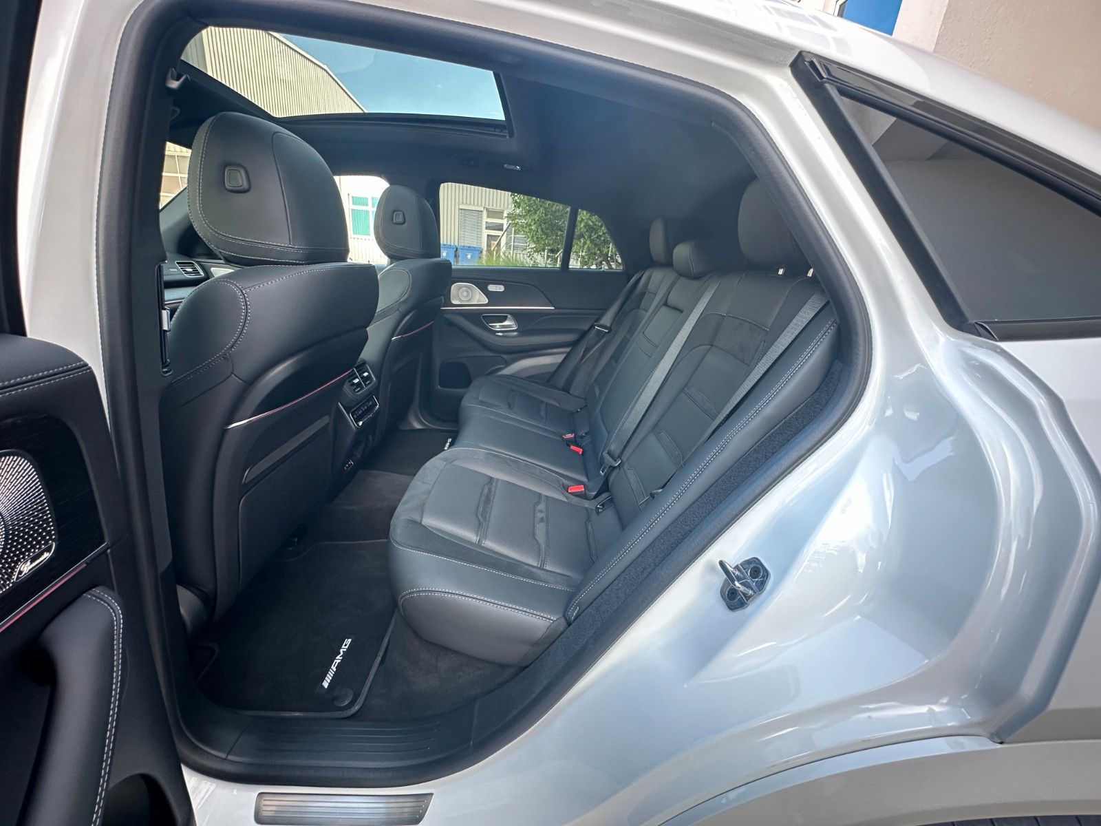 Fahrzeugabbildung Mercedes-Benz GLE53 AMG 4Matic+Coupe DISTR,HUD,PANO,LUFT,BURM