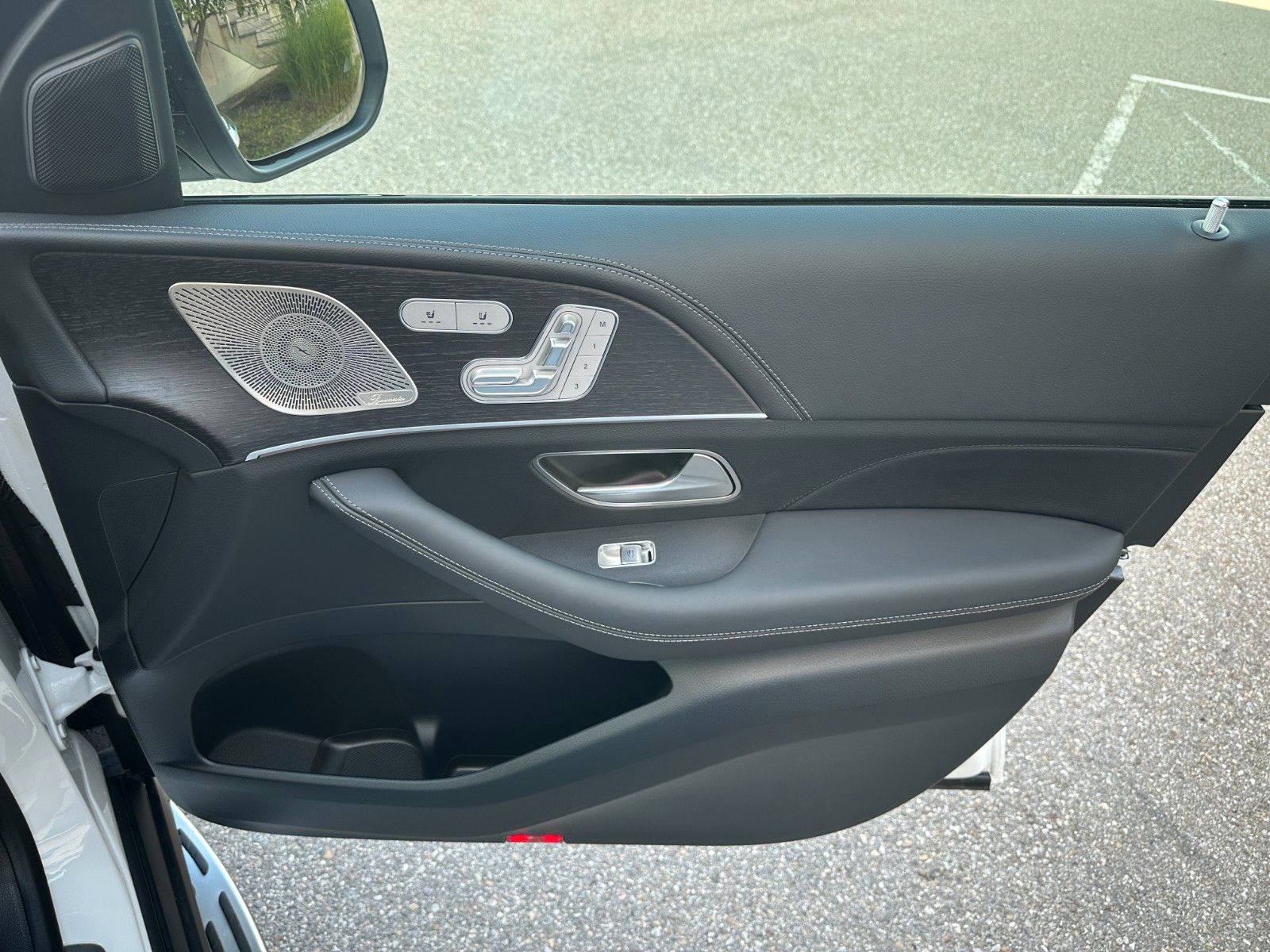 Fahrzeugabbildung Mercedes-Benz GLE53 AMG 4Matic+Coupe DISTR,HUD,PANO,LUFT,BURM