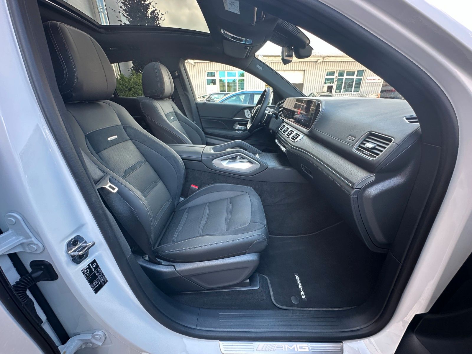 Fahrzeugabbildung Mercedes-Benz GLE53 AMG 4Matic+Coupe DISTR,HUD,PANO,LUFT,BURM